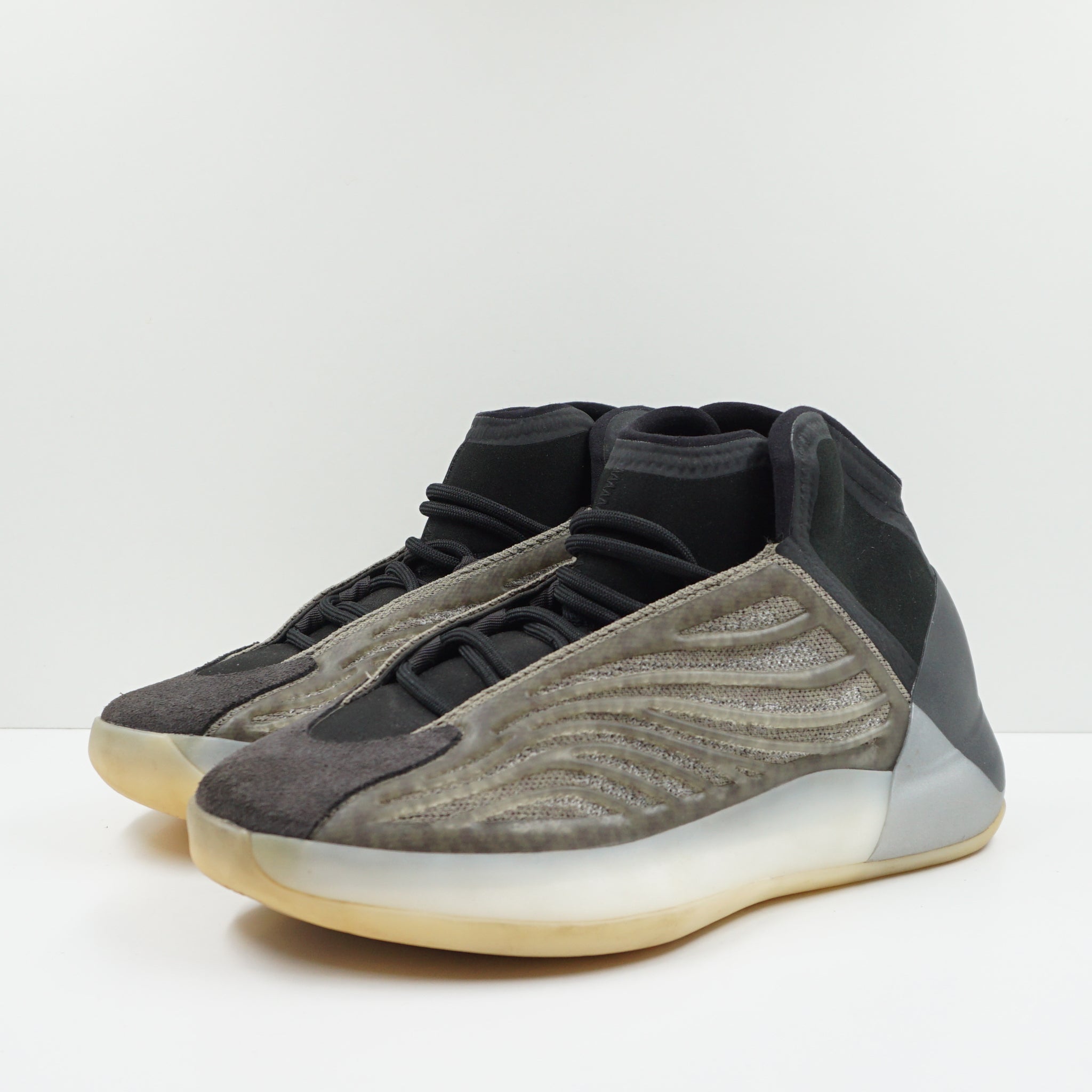Adidas Yeezy QNTM Barium