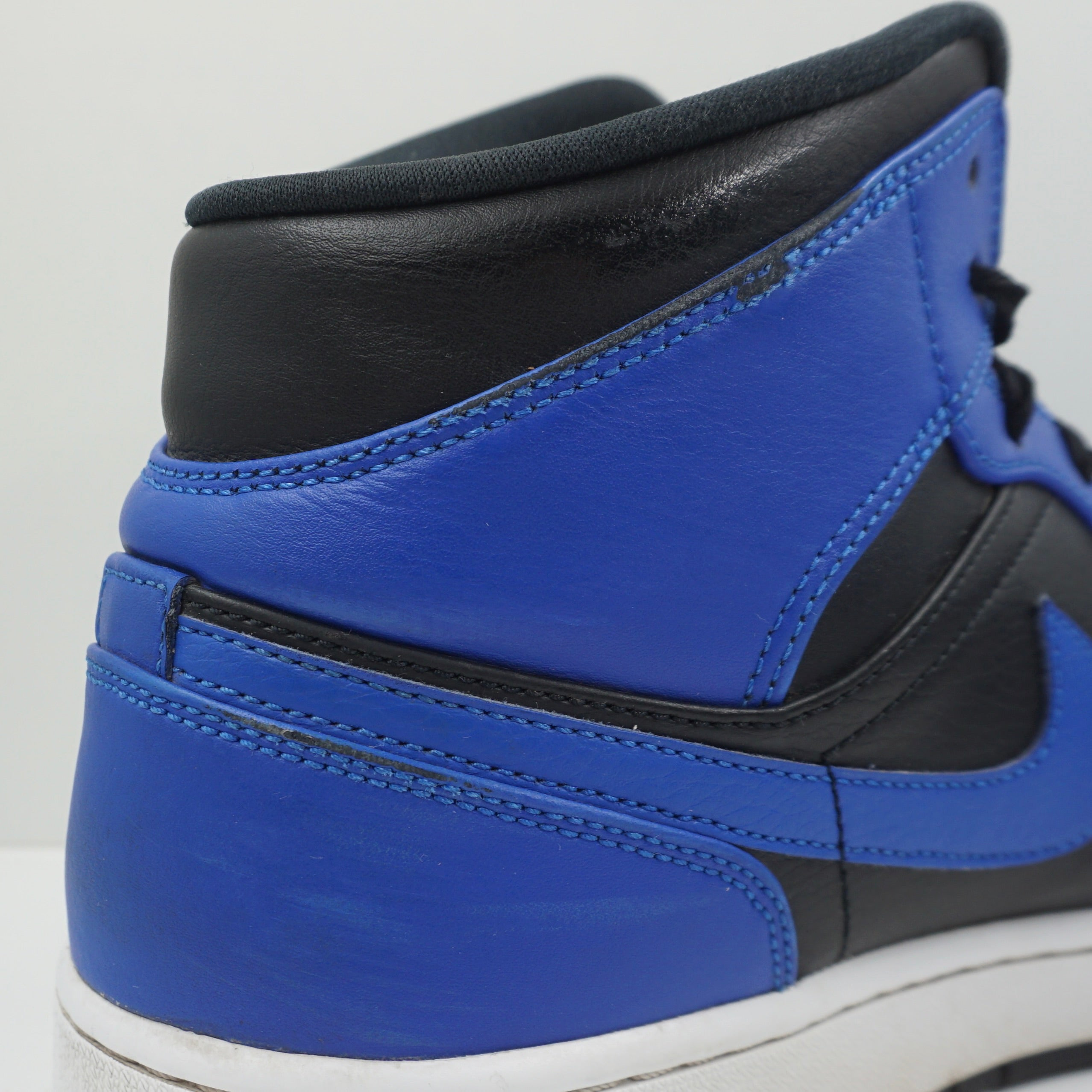 Jordan 1 Mid Hyper Royal Tumbled Leather