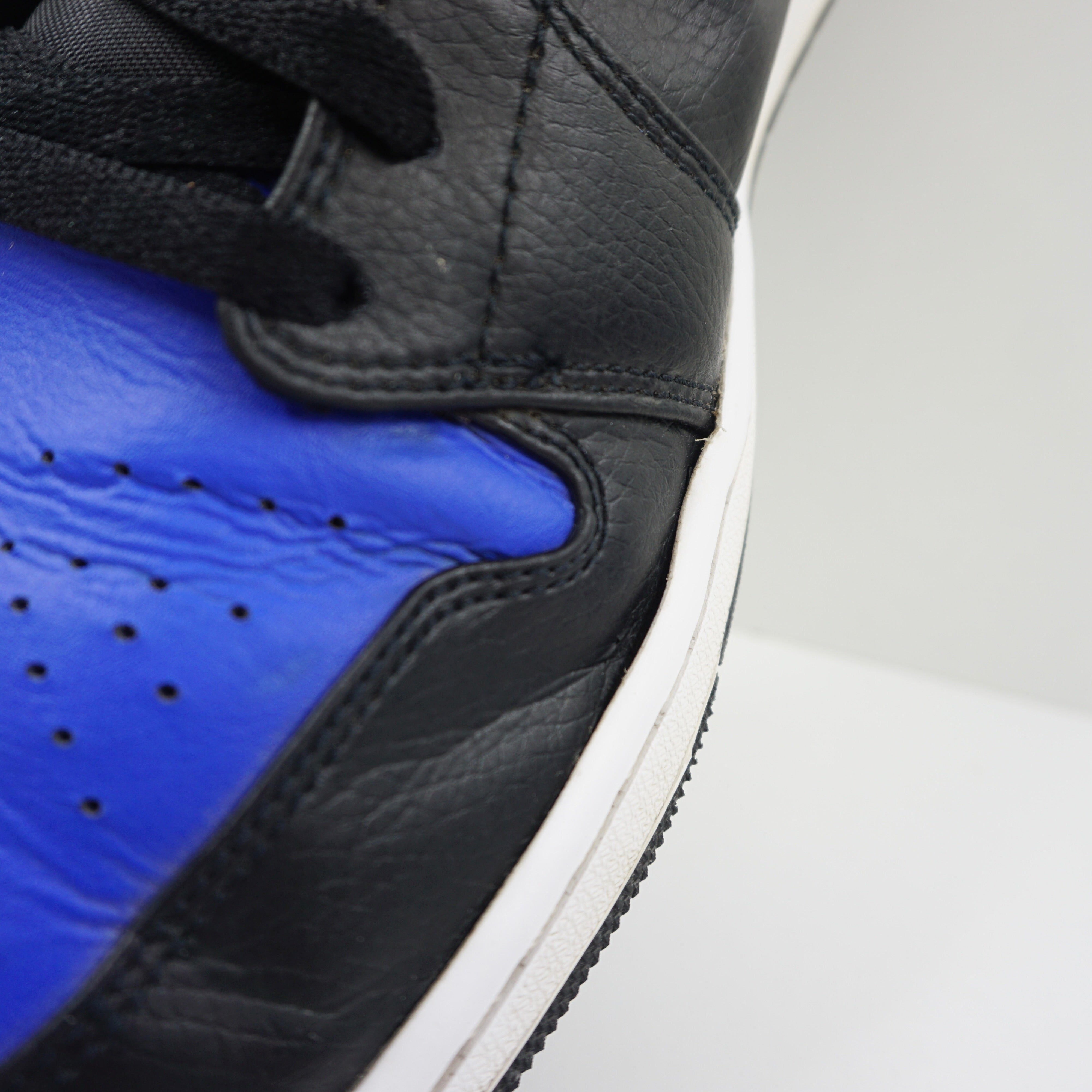 Jordan 1 Mid Hyper Royal Tumbled Leather