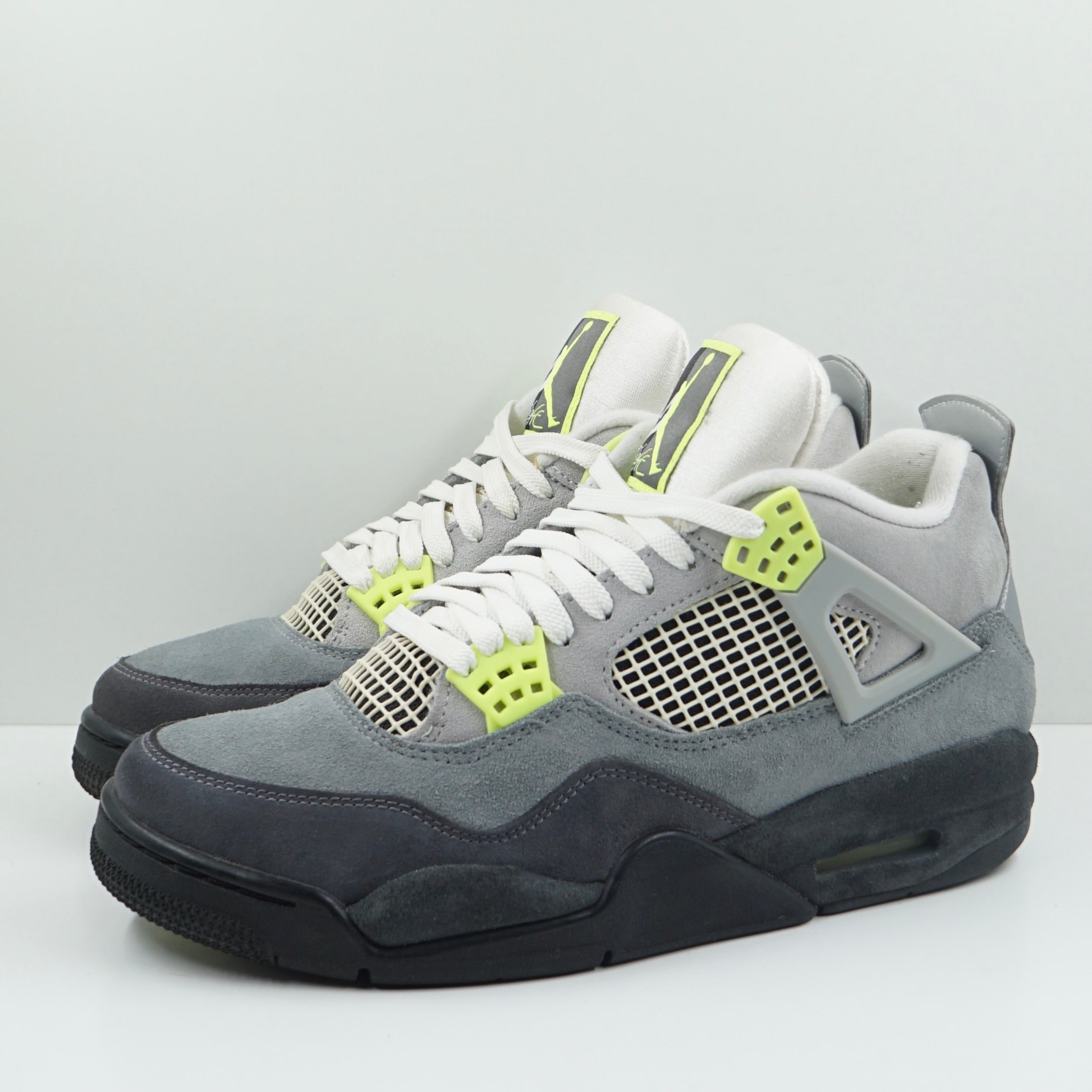 Jordan 4 Retro SE 95 Neon