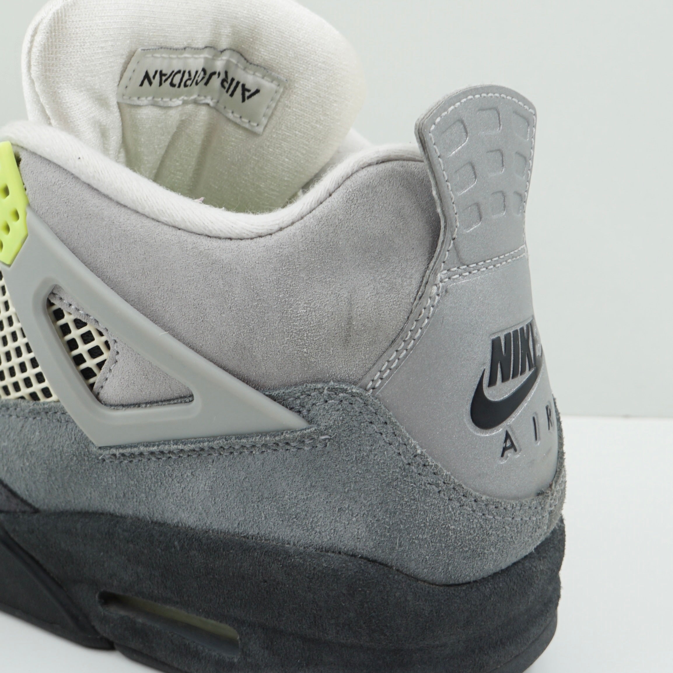 Jordan 4 Retro SE 95 Neon