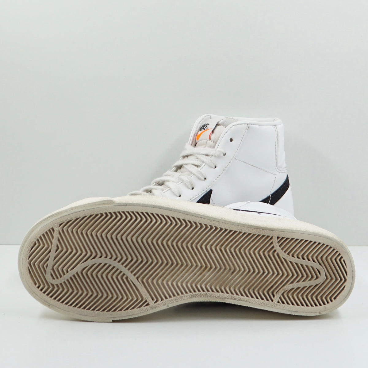 Nike Blazer Mid 77 White Black (W)
