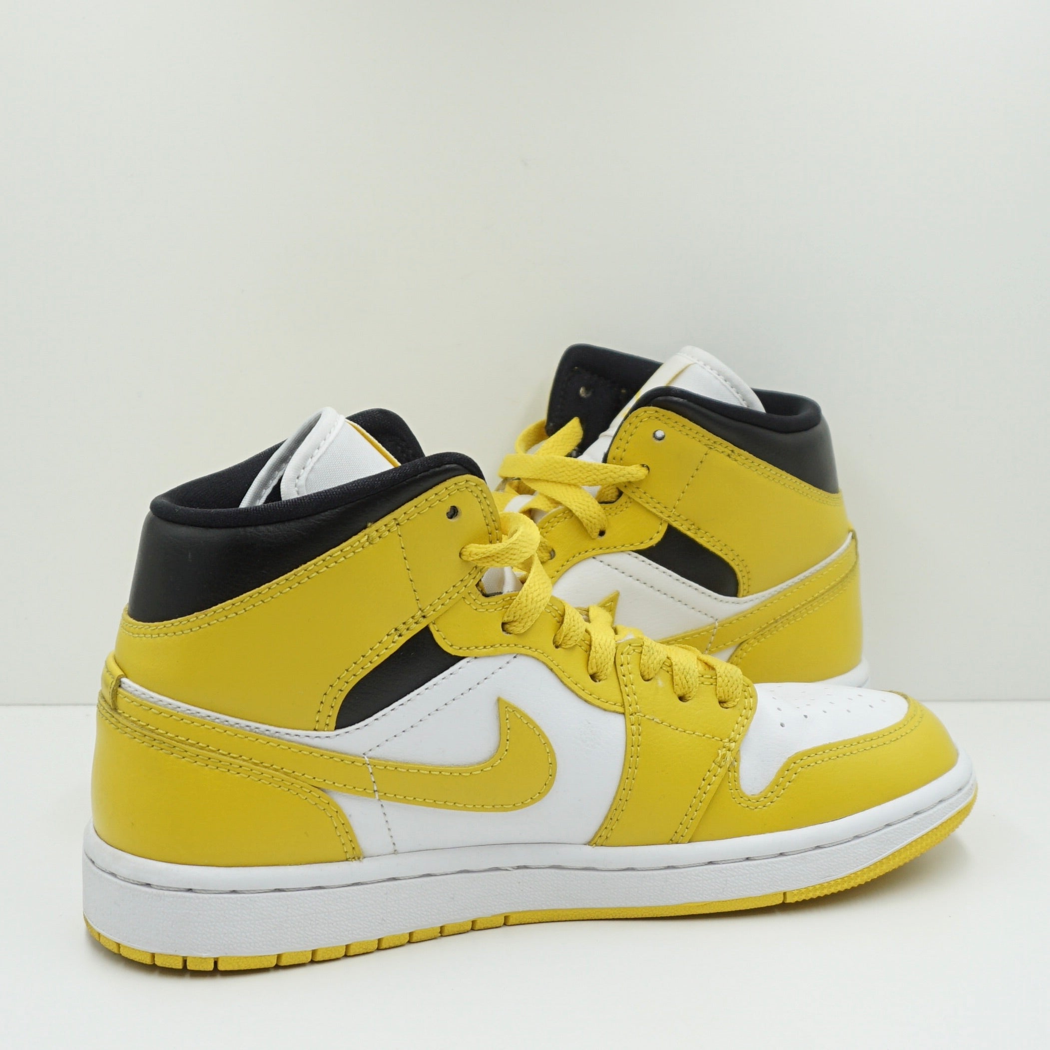 Jordan 1 Mid Vivid Sulfur (W)
