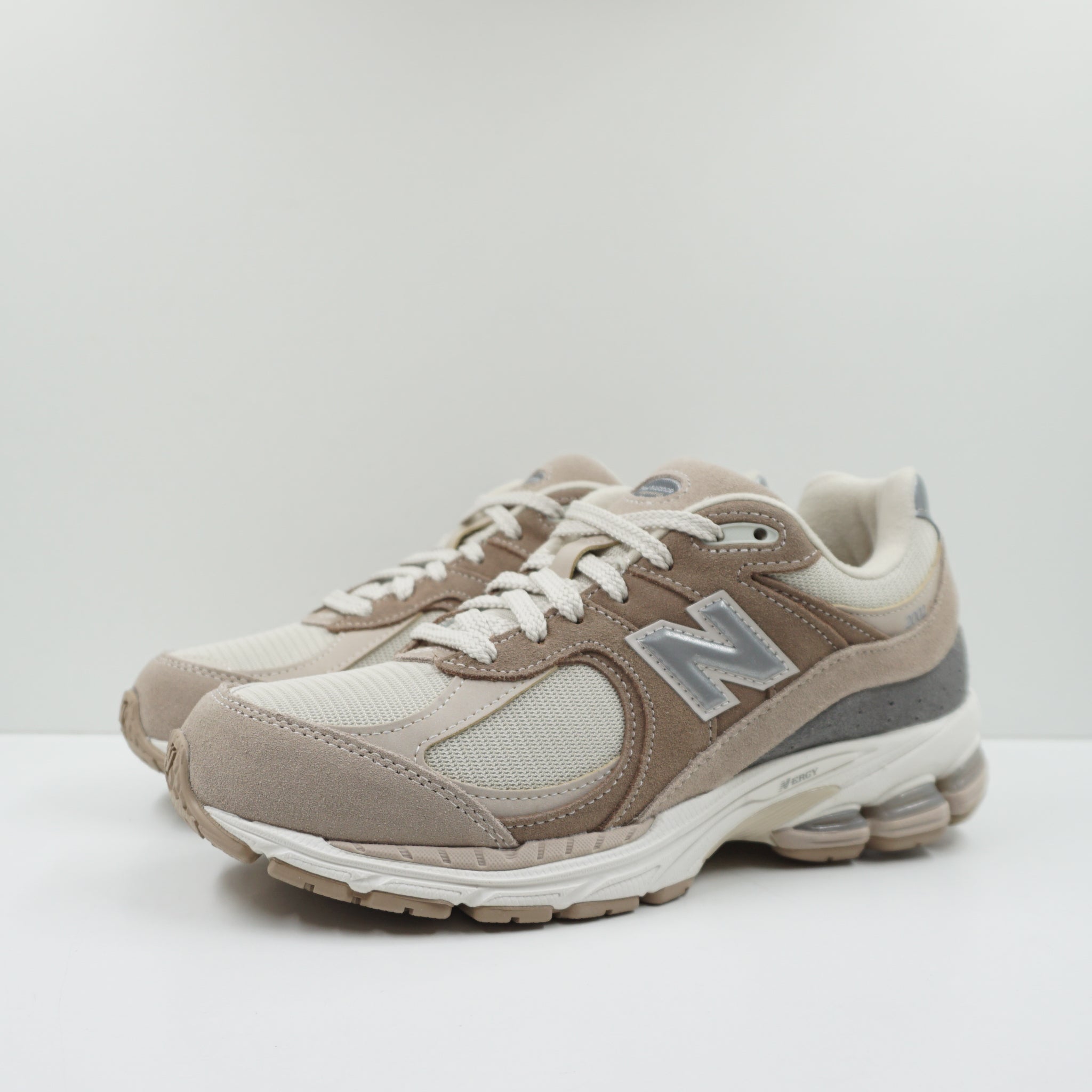 New Balance 2002R Driftwood Sandstone
