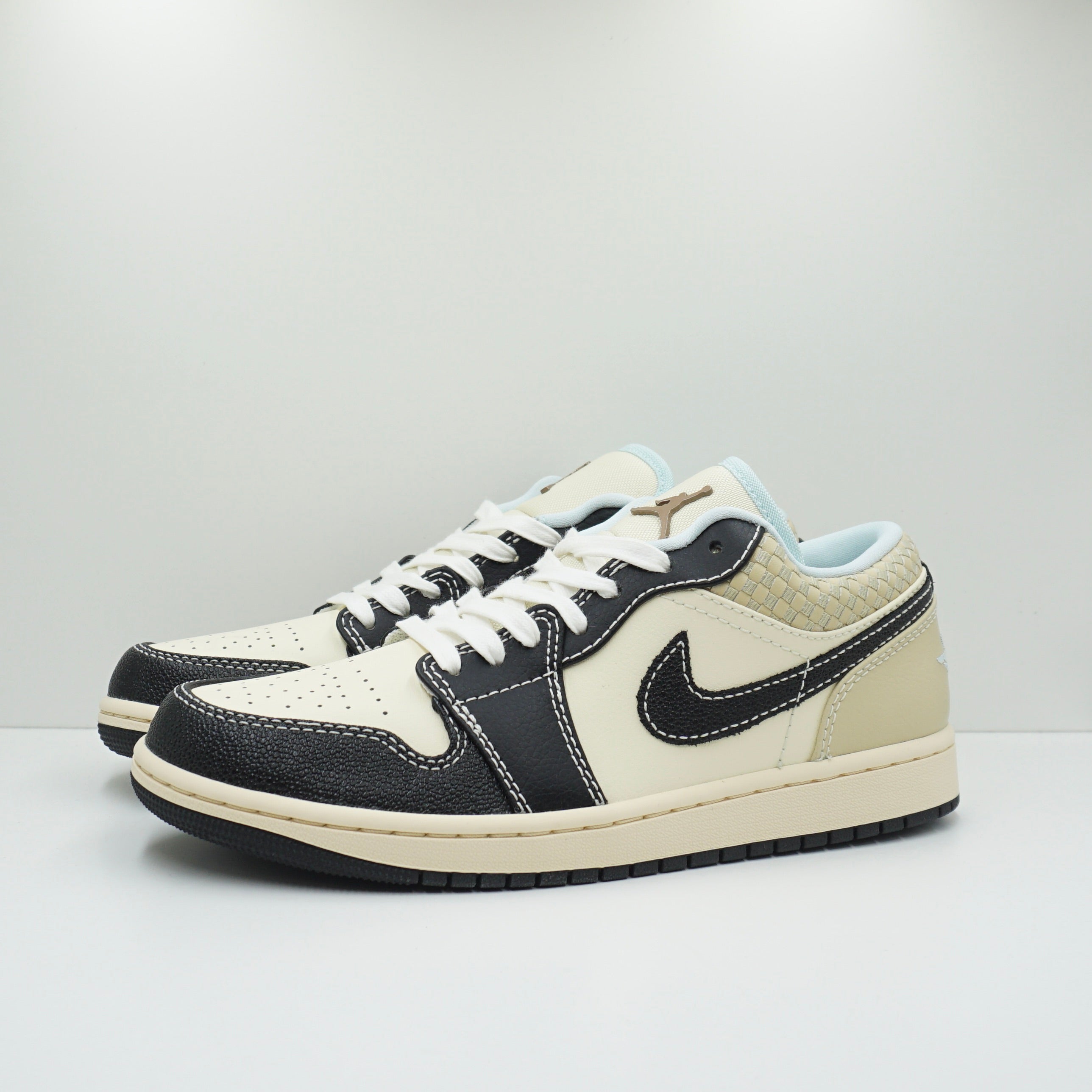 Jordan 1 Low SE Coconut Milk Black Muslin