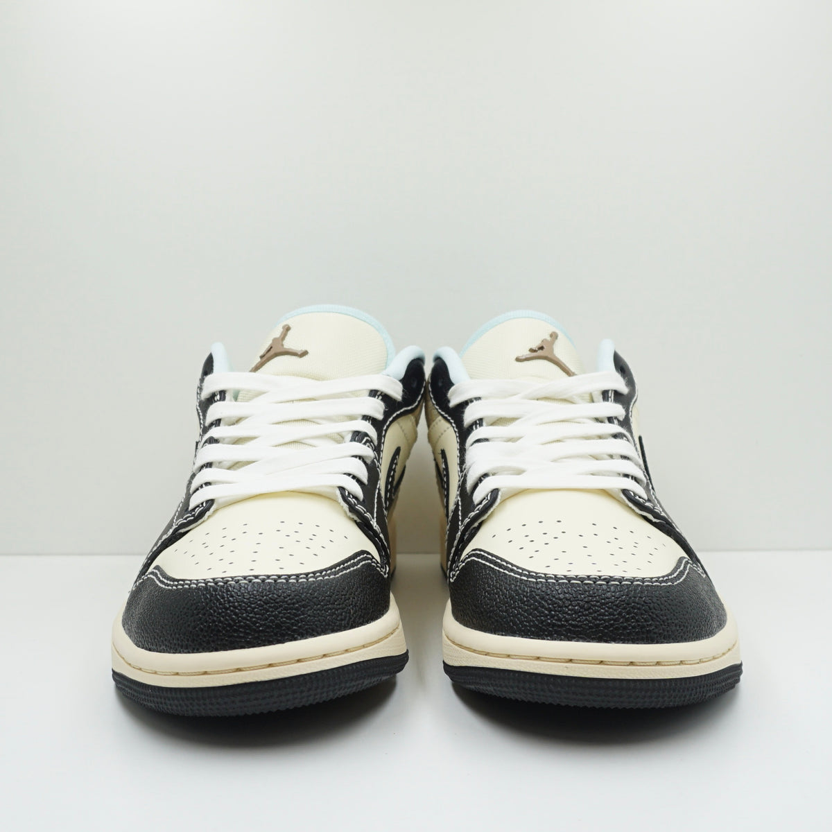 Jordan 1 Low SE Coconut Milk Black Muslin