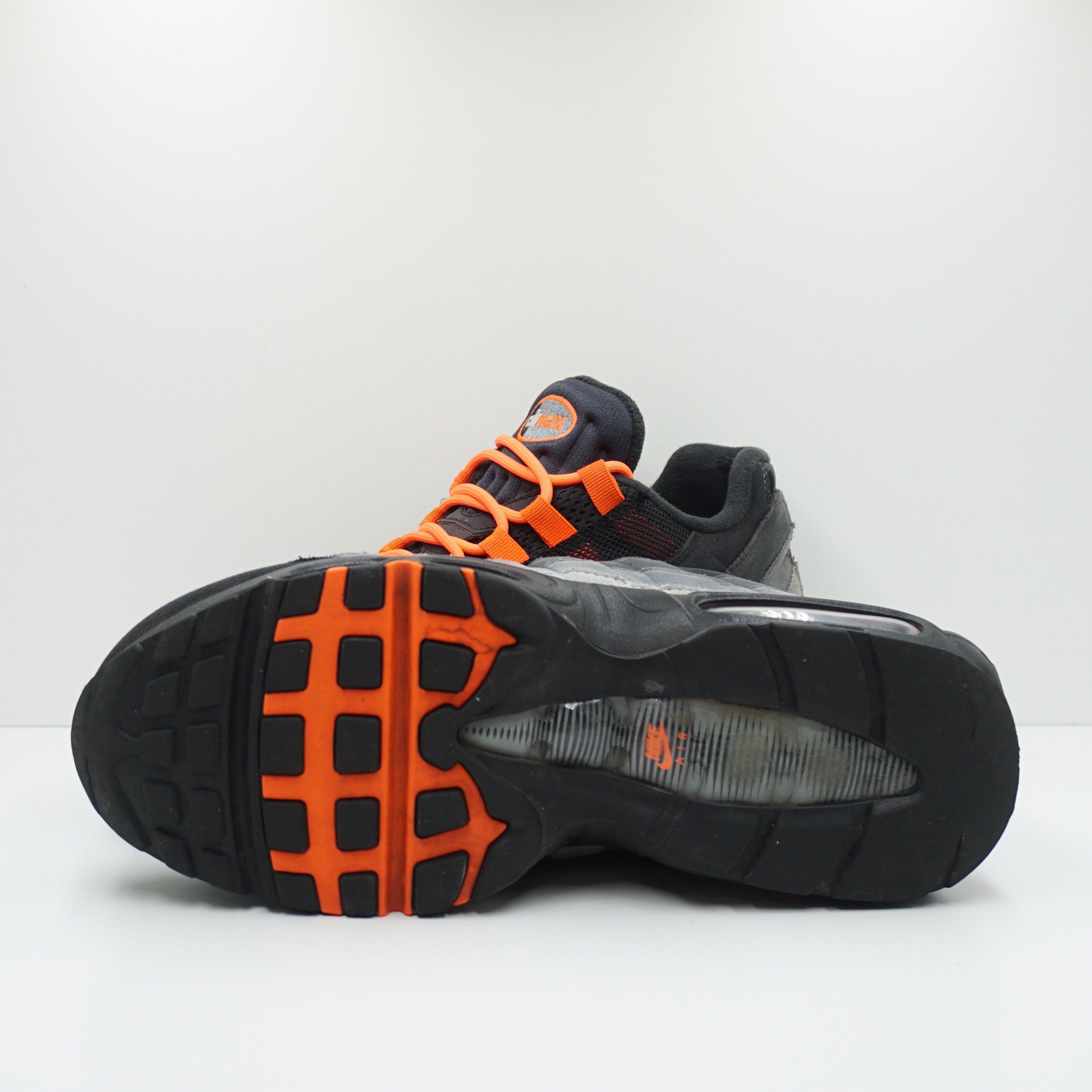 Nike Air Max 95 Black Hyper Crimson