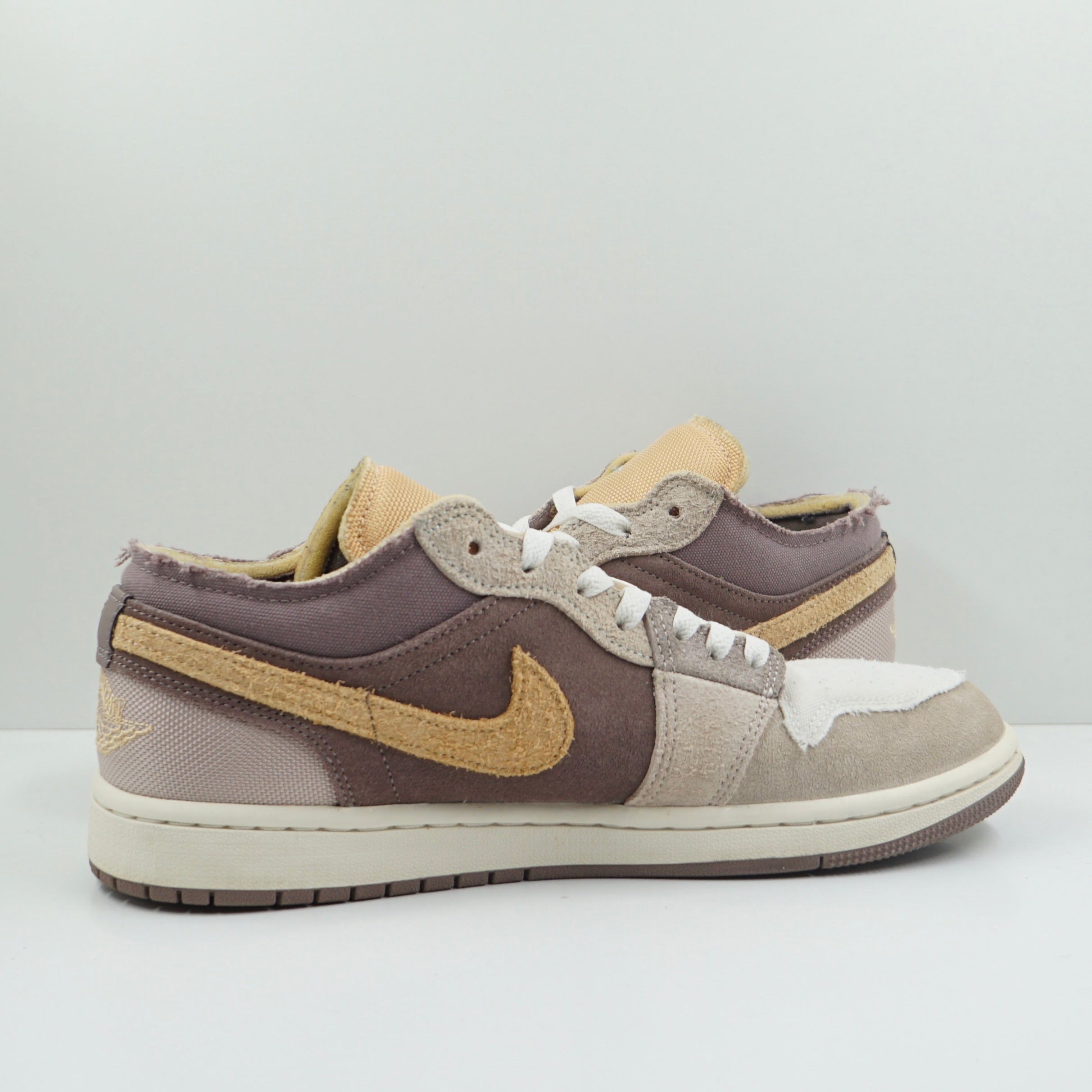 Jordan 1 Low SE Craft Taupe Haze