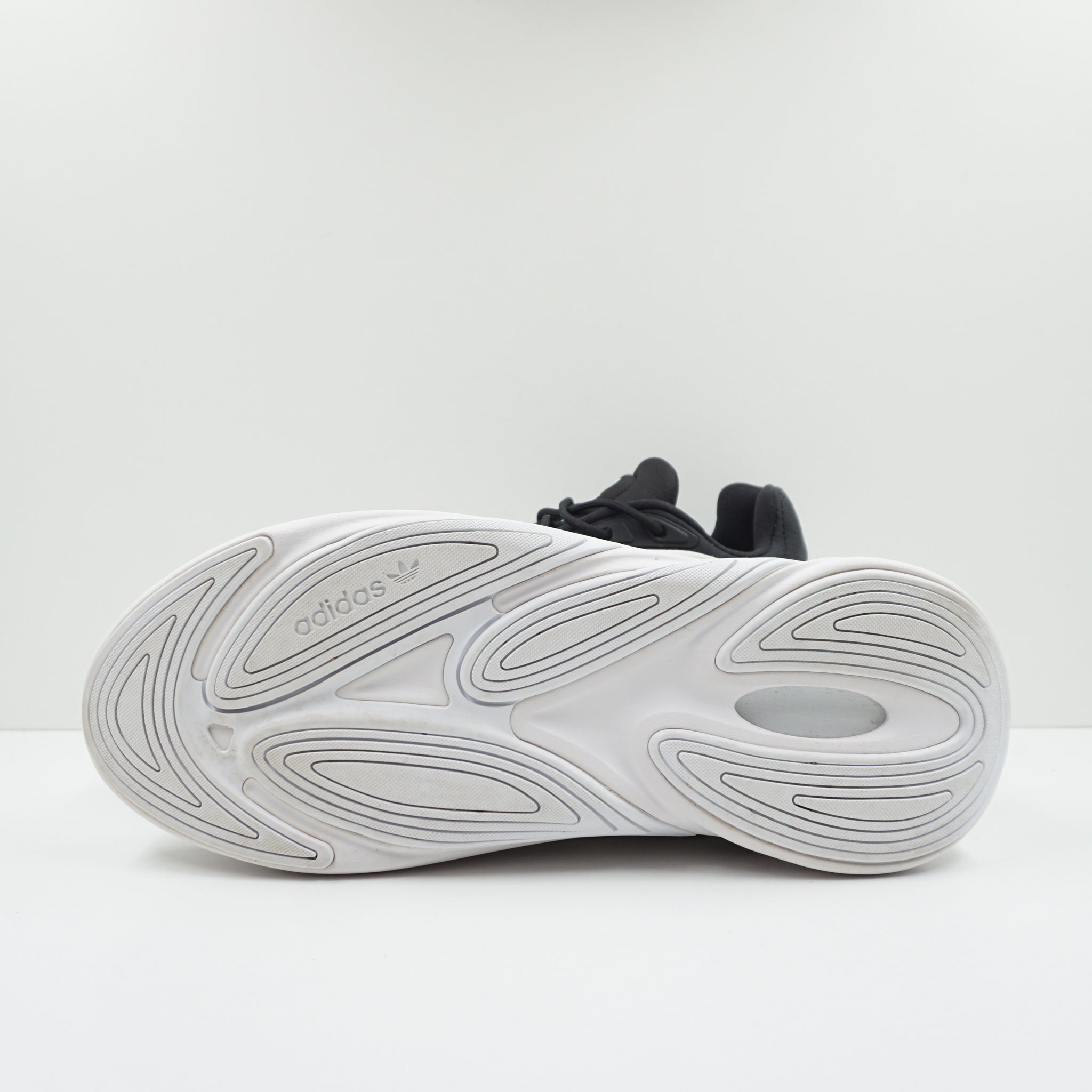 Adidas Originals Ozelia White Black