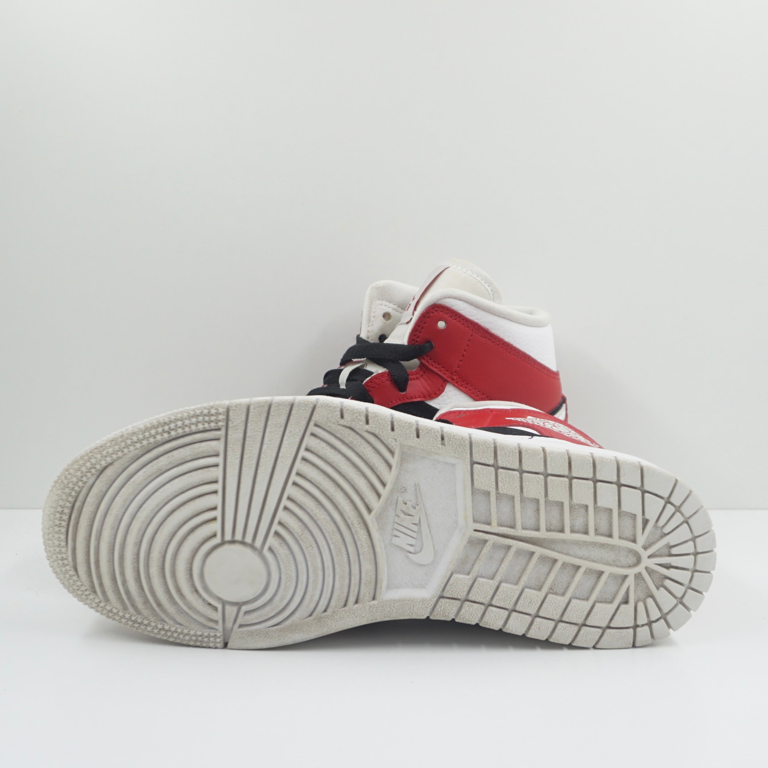 Jordan 1 Mid Gym Red Black (W)