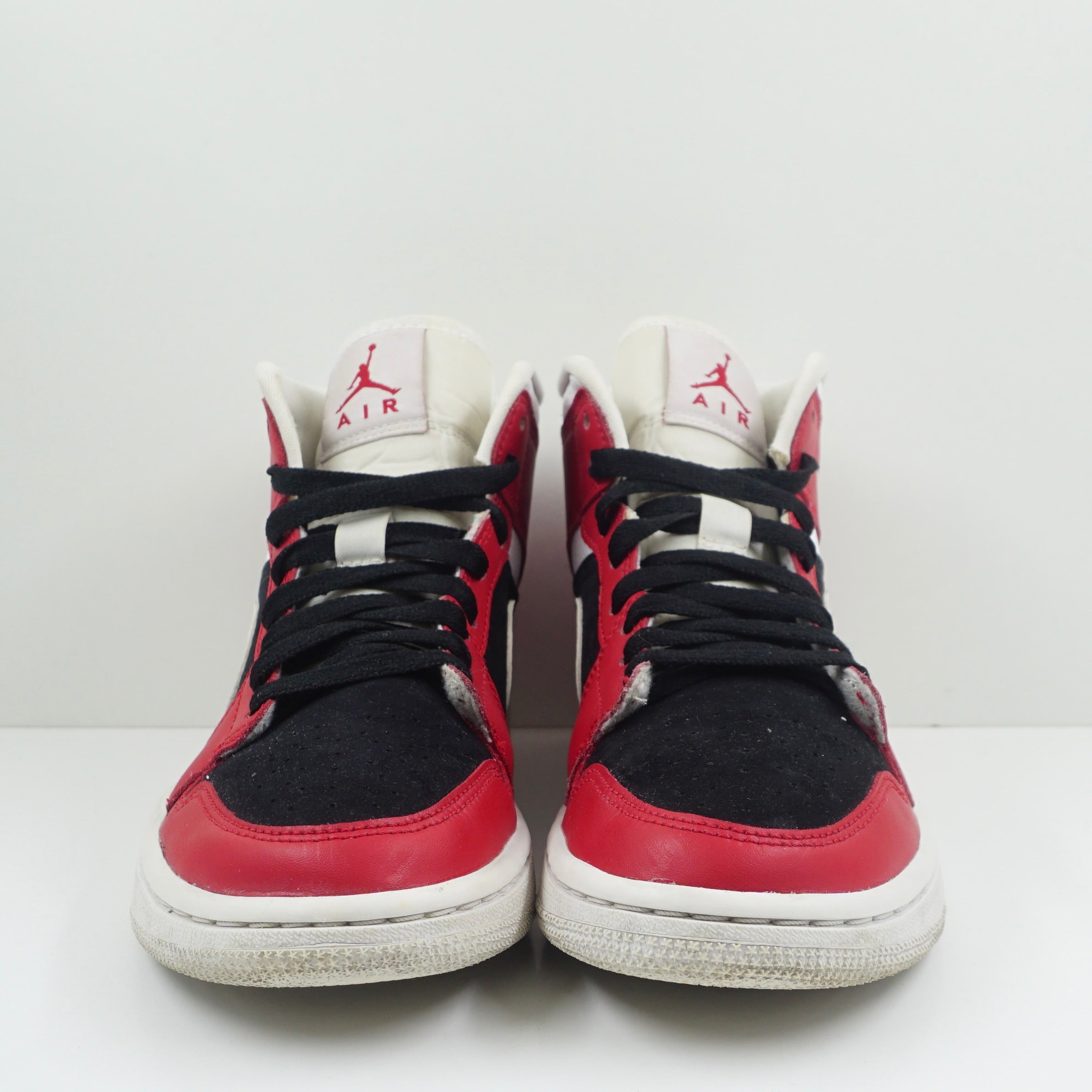 Jordan 1 Mid Gym Red Black (W)