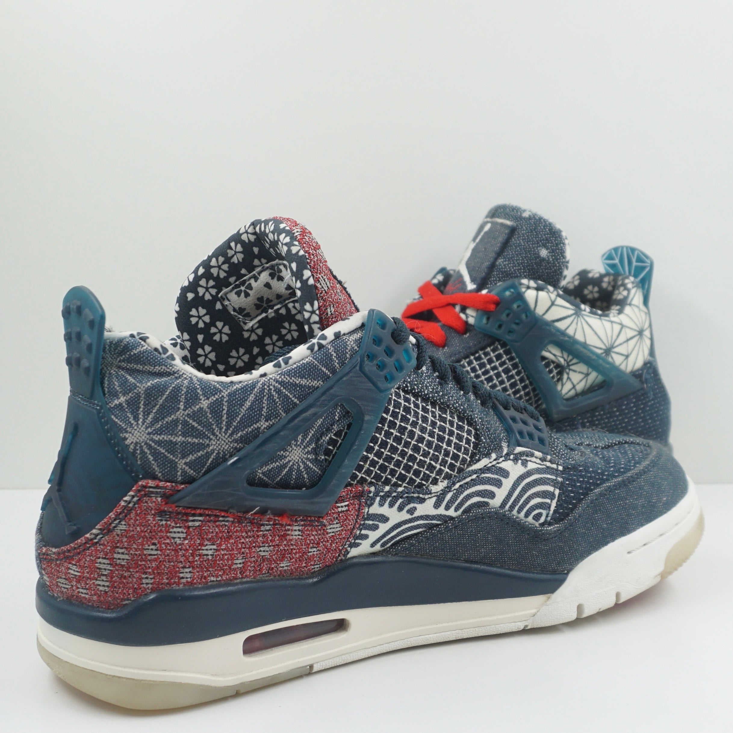 Jordan 4 Retro SE Sashiko