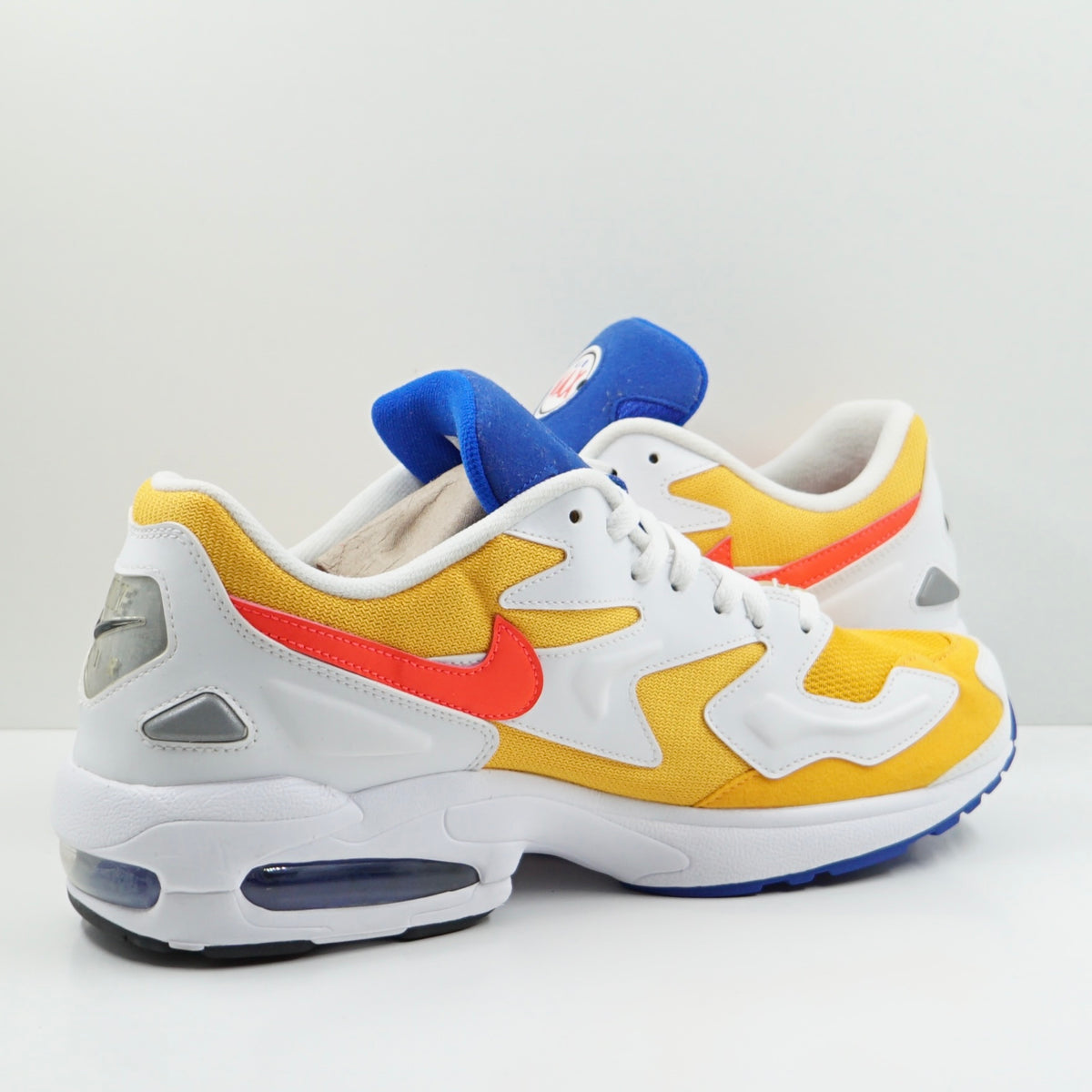 Nike Air Max2 Light University Gold Flash Crimson