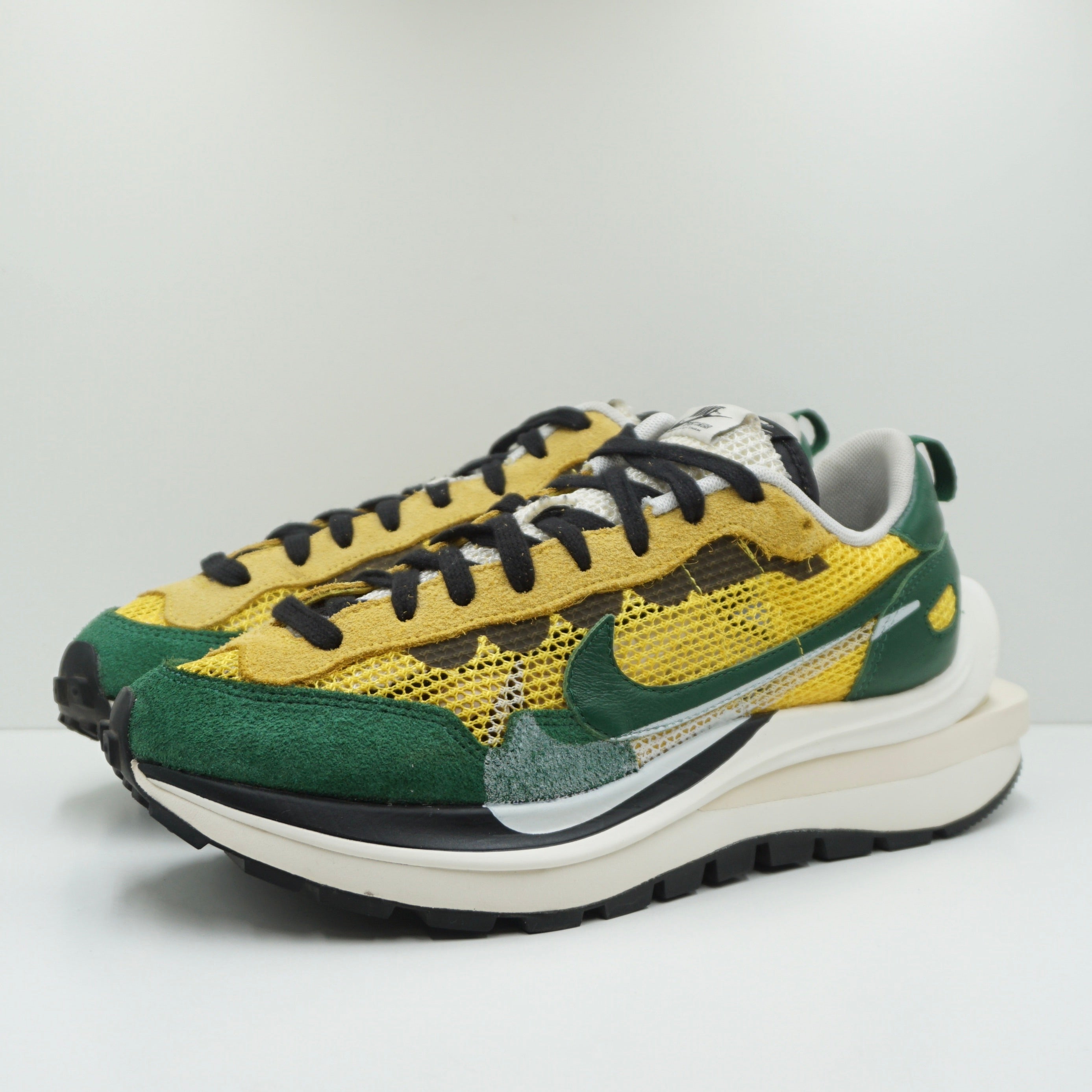 Nike Vaporwaffle Sacai Tour Yellow Stadium Green