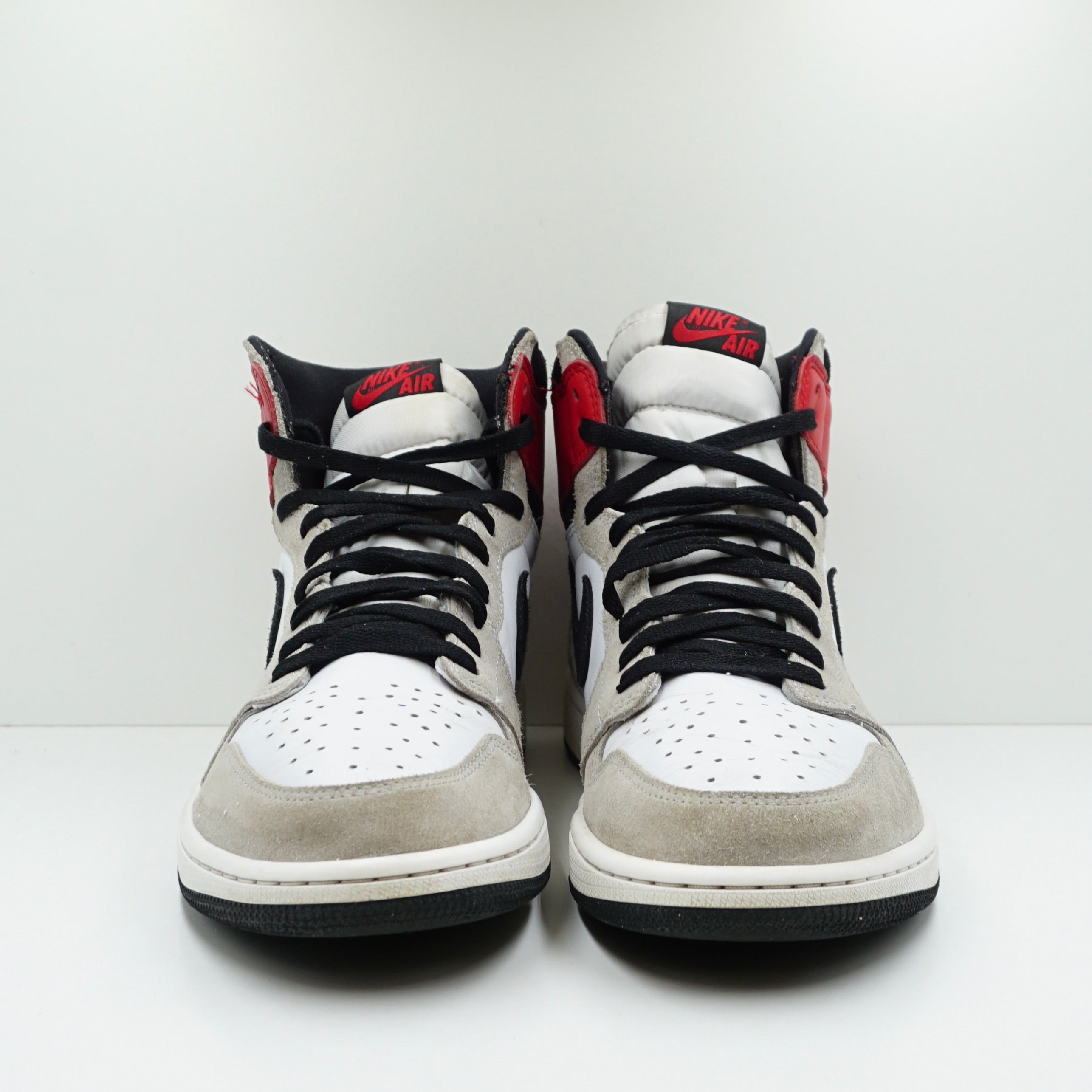 Jordan 1 Retro High Light Smoke Grey