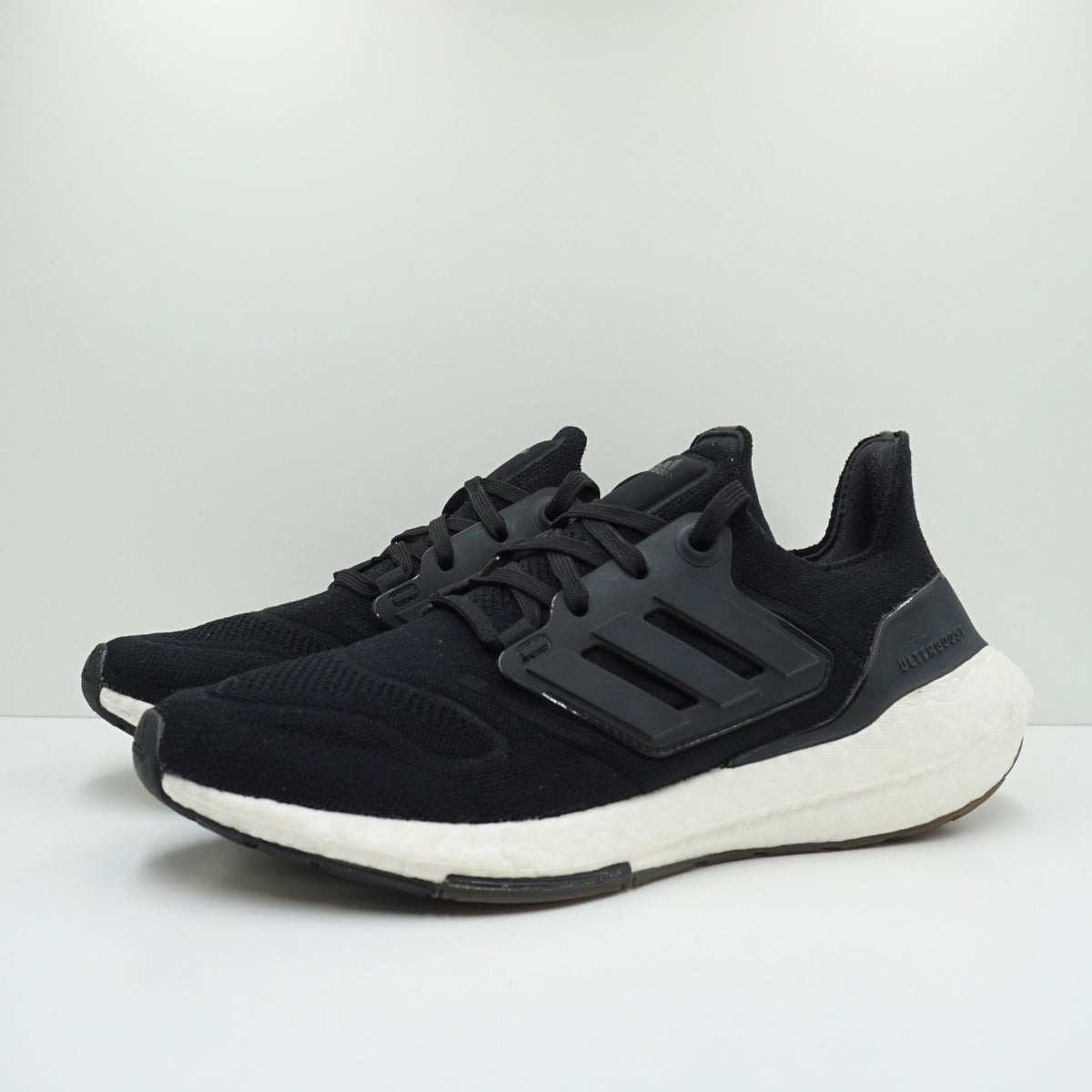 Adidas Ultra Boost 22 Black White (W)