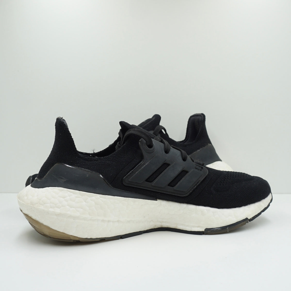 Adidas Ultra Boost 22 Black White (W)