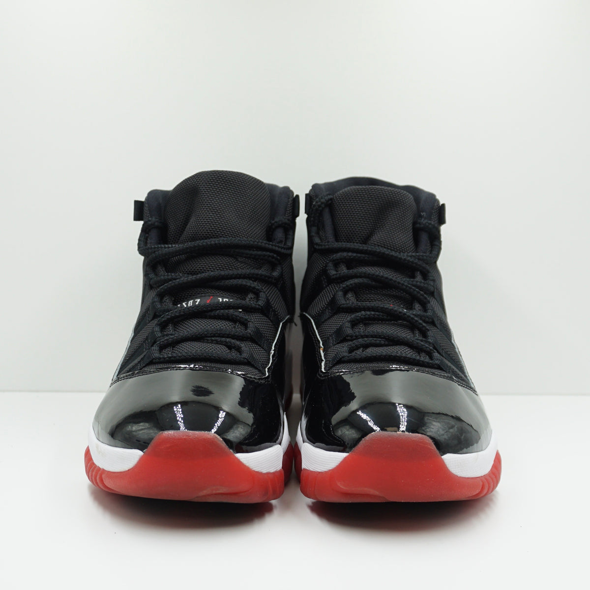 Jordan 11 Retro Playoffs Bred (2019)