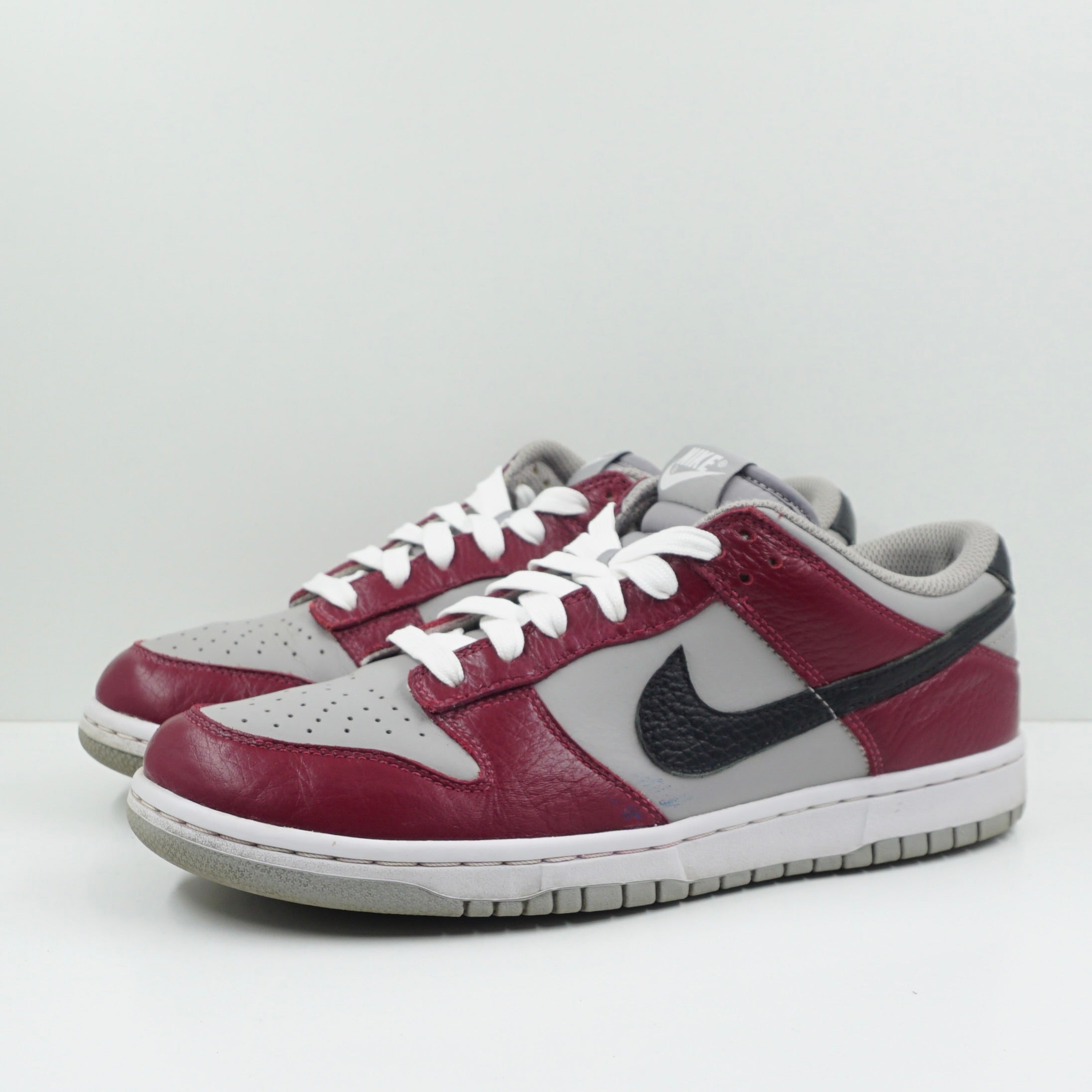 Nike Dunk Low Medium Grey Team Red