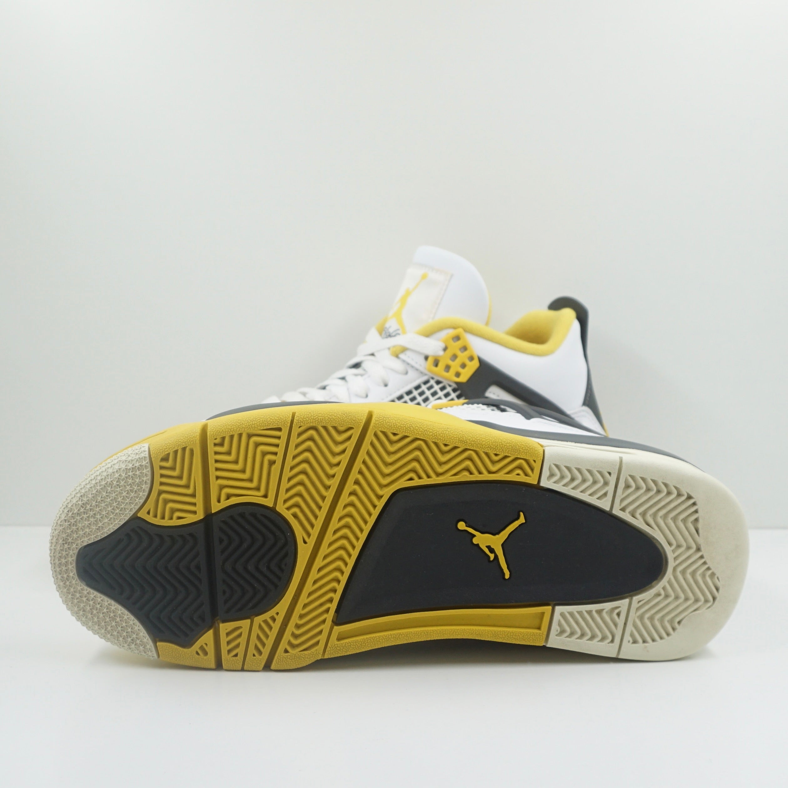 Jordan 4 Retro Vivid Sulfur (W)
