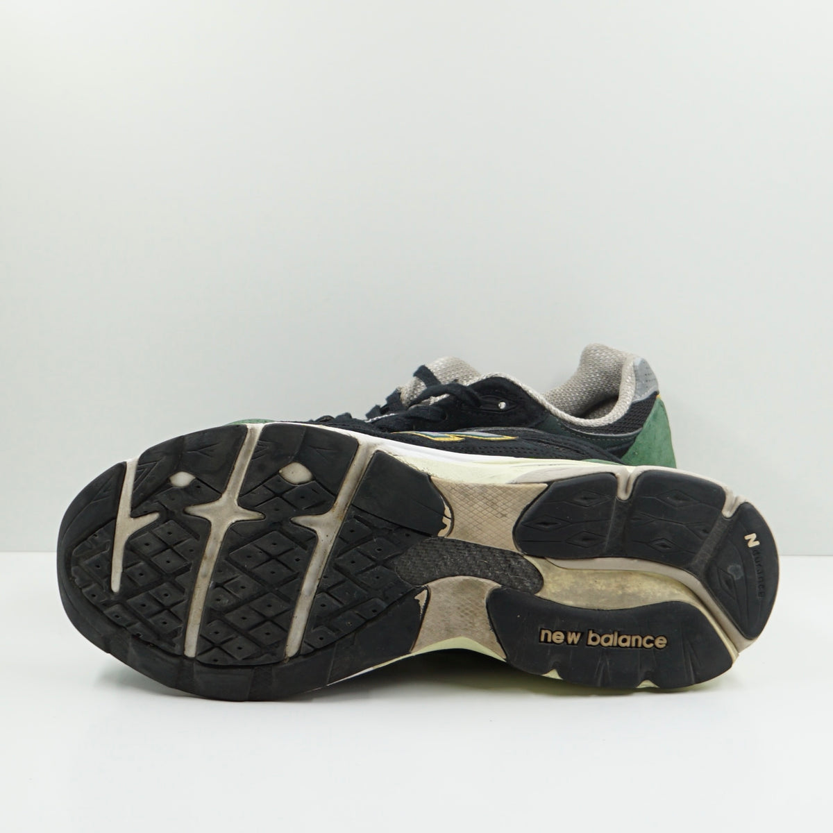 New Balance 990v3 MiUSA Black Green Yellow