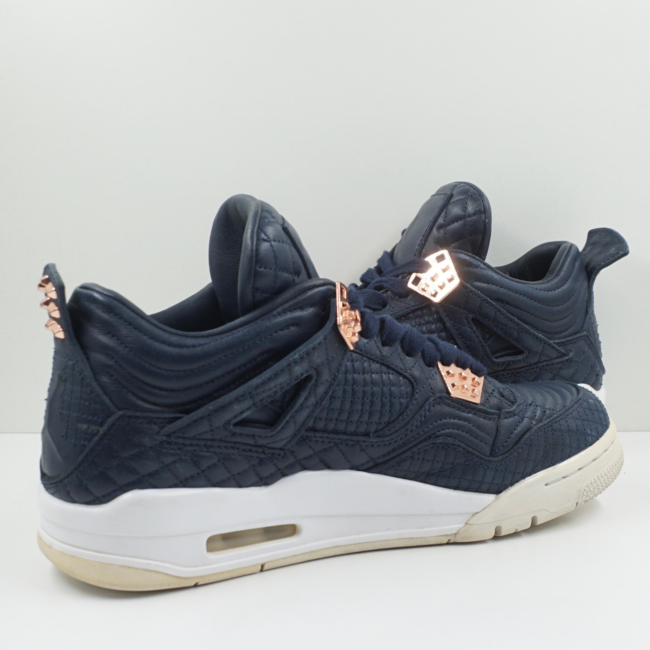 Jordan 4 Retro Obsidian
