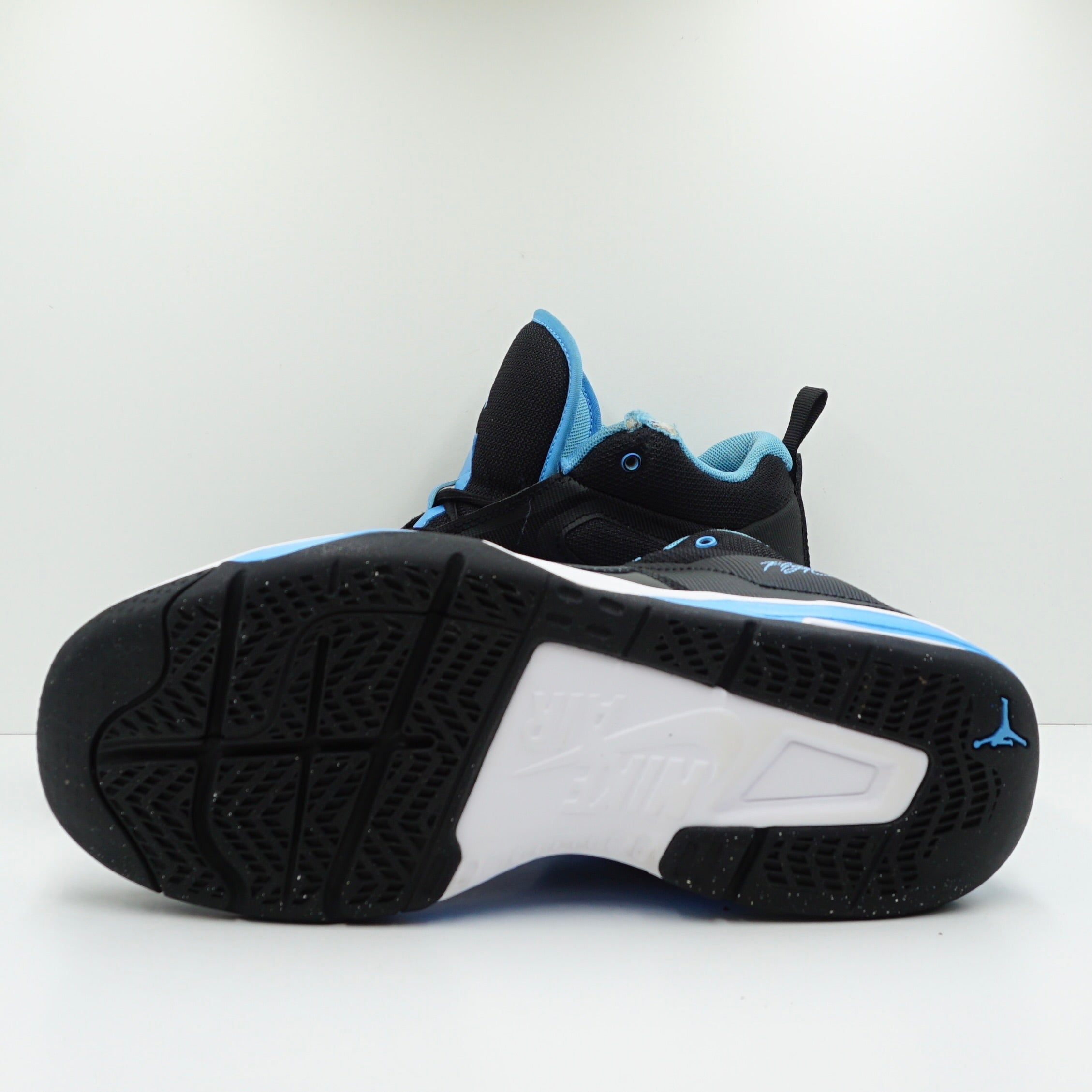 Jordan Stay Loyal 3 Black White University Blue