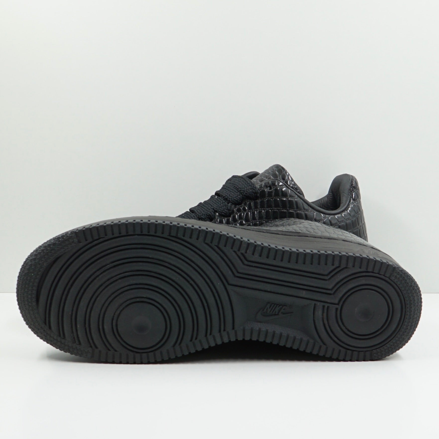 Nike Air Force 1 Low Supreme Black Croc