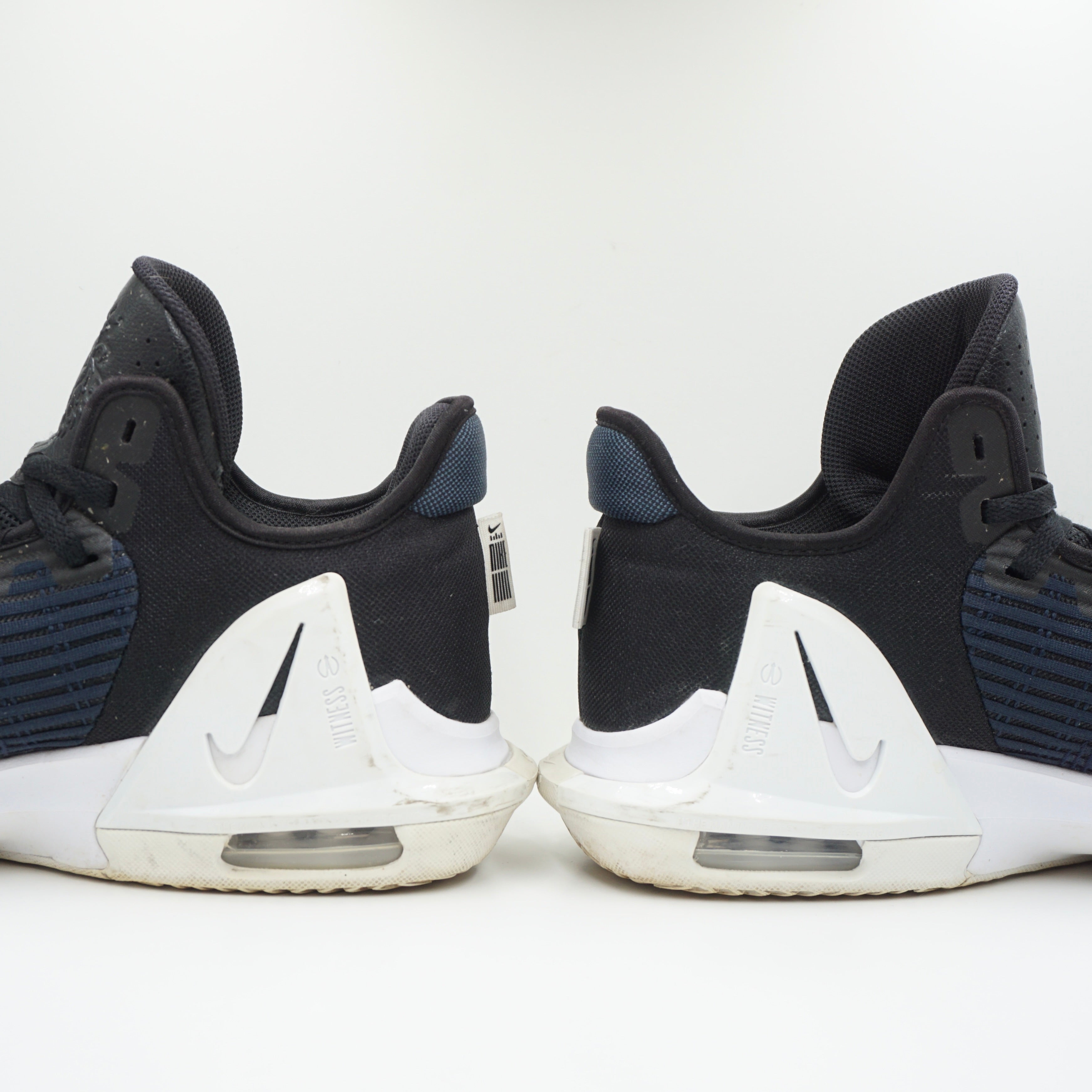 Nike LeBron Witness 6 Black Dark Obsidian