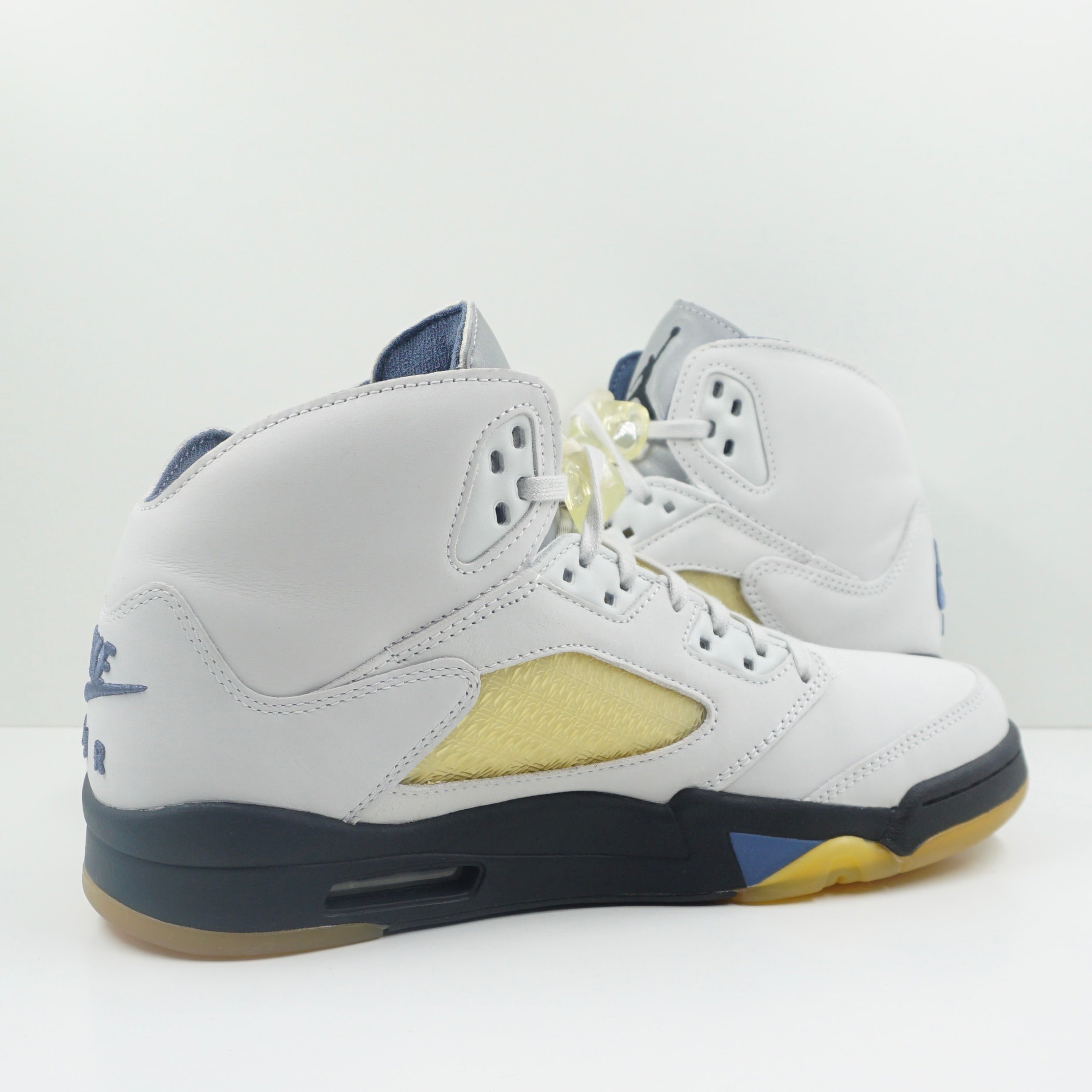 Jordan 5 Retro A Ma Maniére Dawn (W)