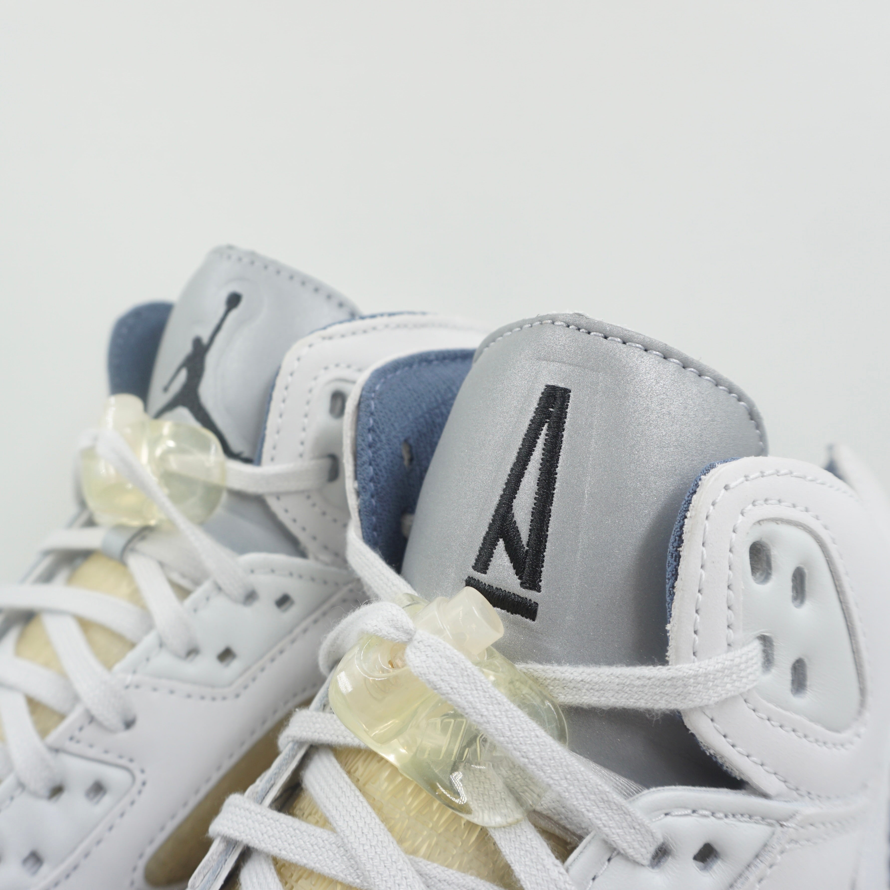 Jordan 5 Retro A Ma Maniére Dawn (W)