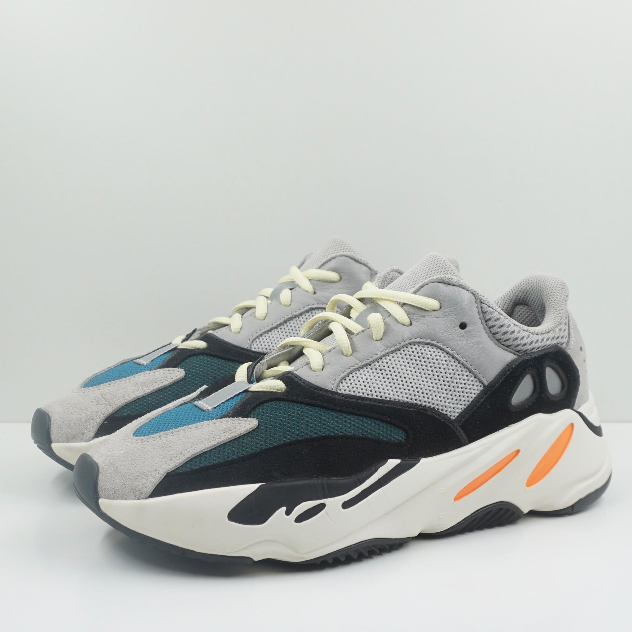 Adidas Yeezy Boost 700 Wave Runner Solid Grey