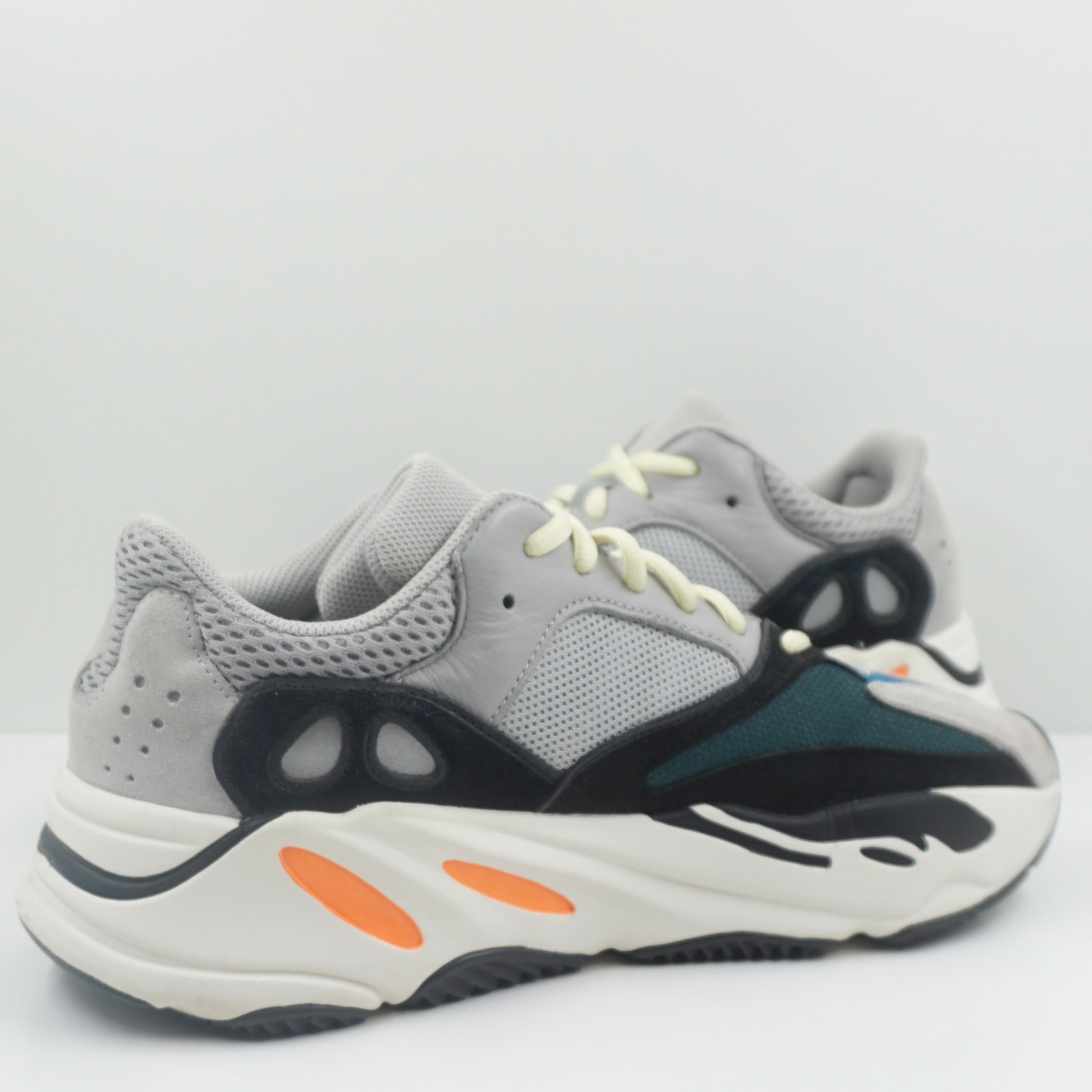 Adidas Yeezy Boost 700 Wave Runner Solid Grey