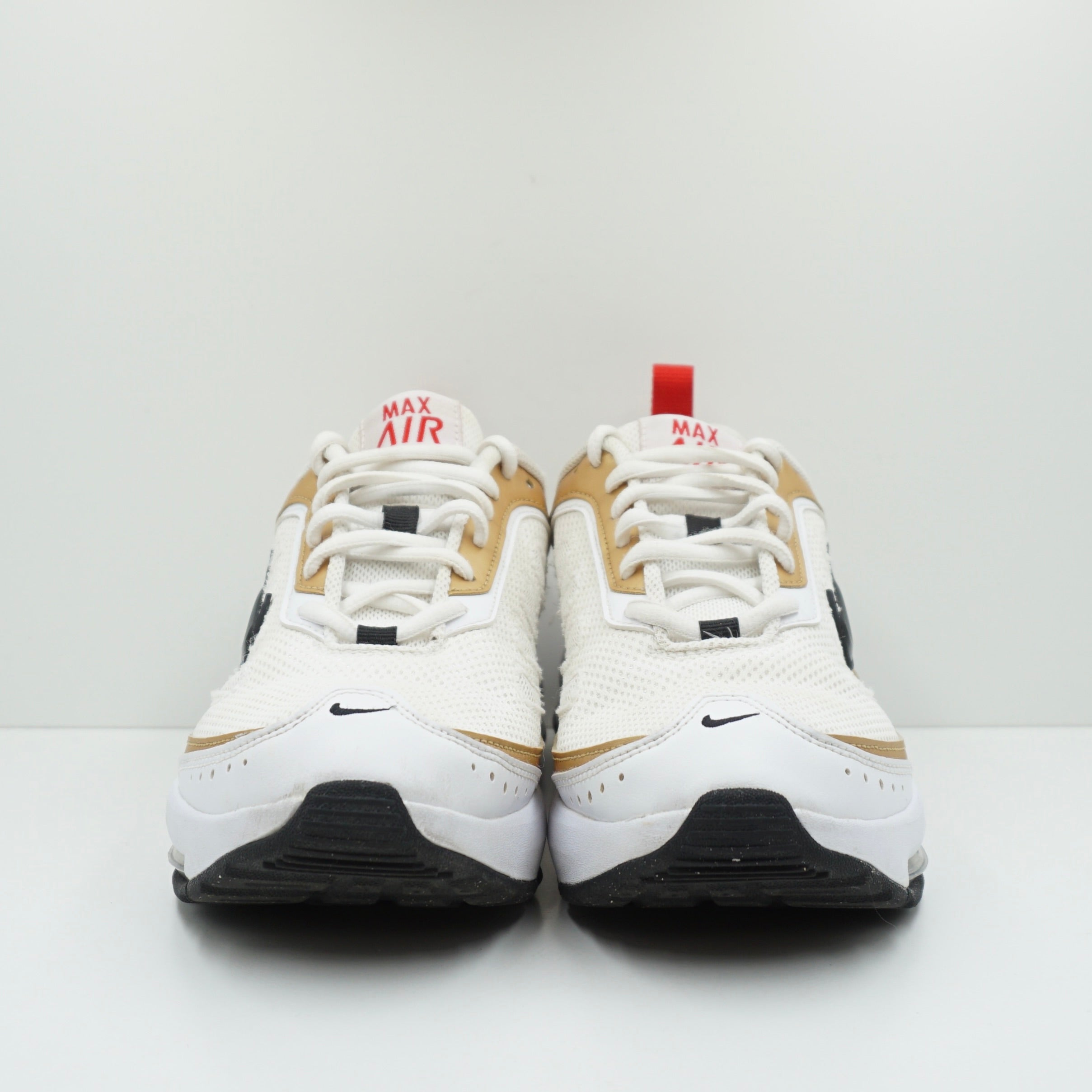 Nike Air Max AP White Metallic Gold Red (W)