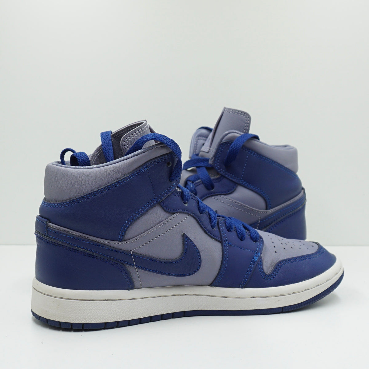 Jordan 1 Mid SE Iron Purple Deep Royal (W)