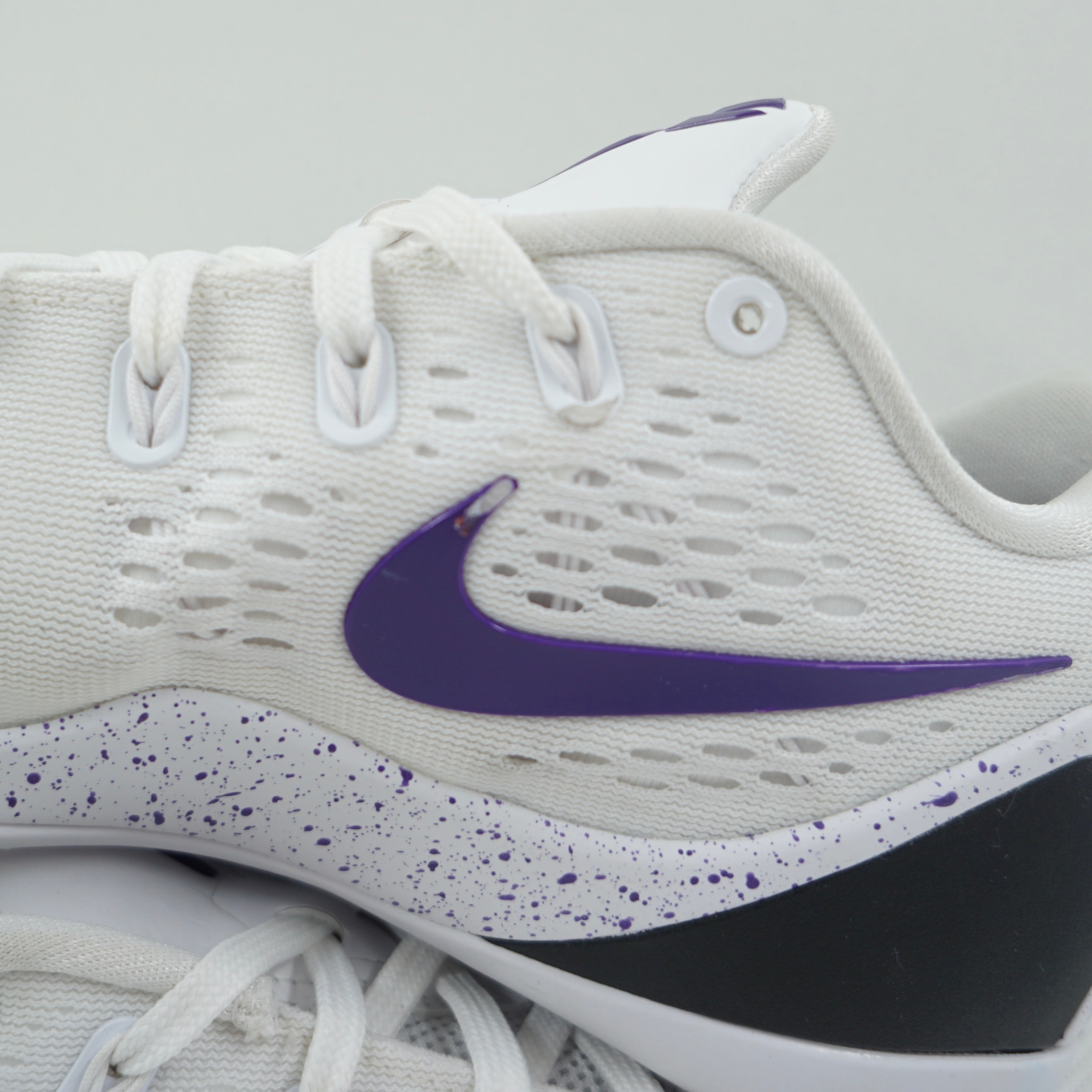 Nike Kobe 9 Elite Low EM Protro White Court Purple