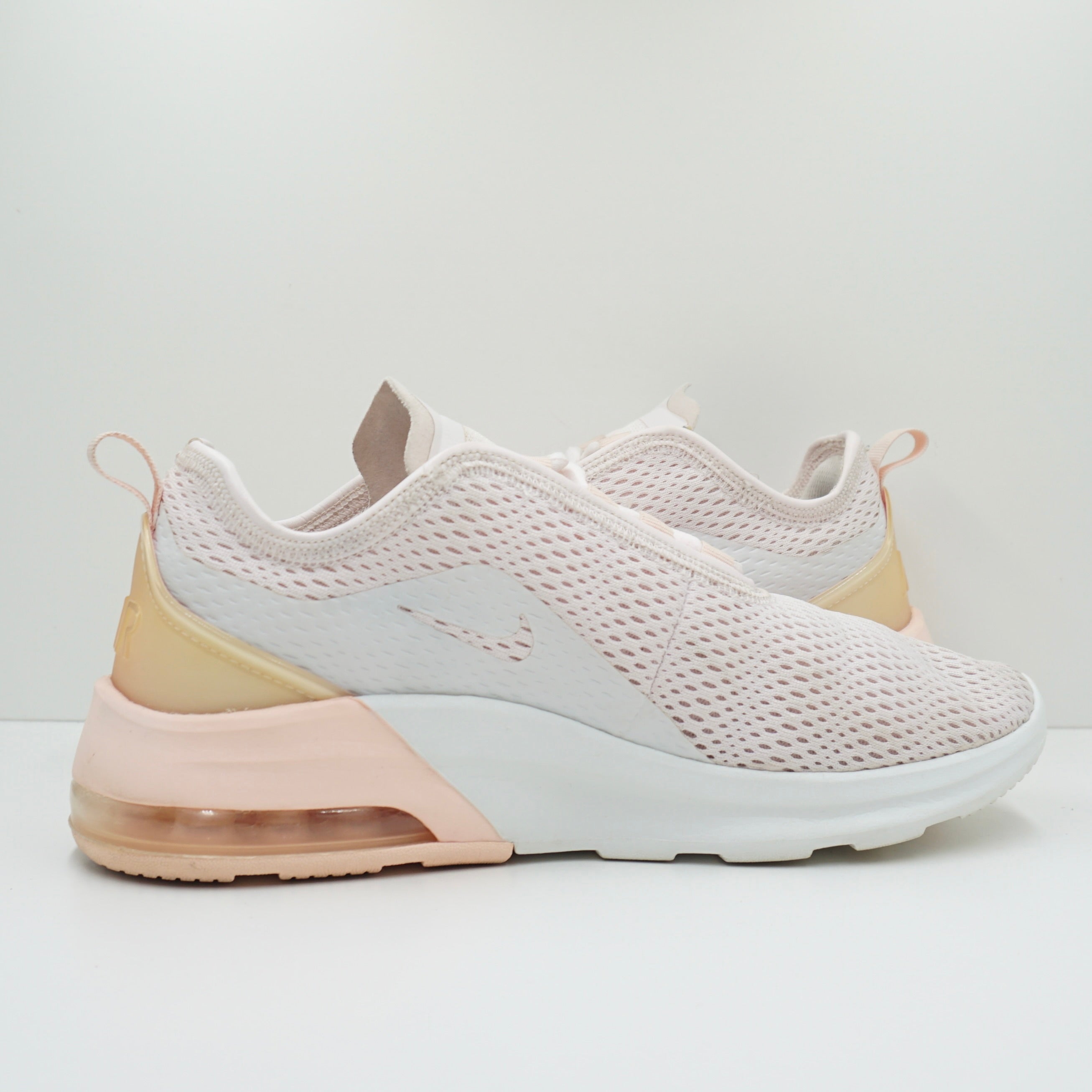 Nike Air Max Motion 2 Pale Pink (W)