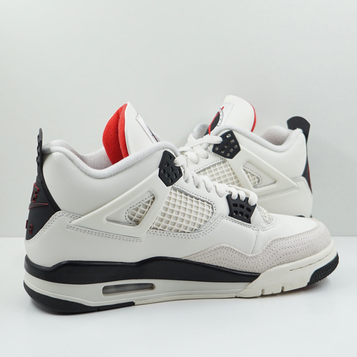 Jordan 4 Retro Flight Club