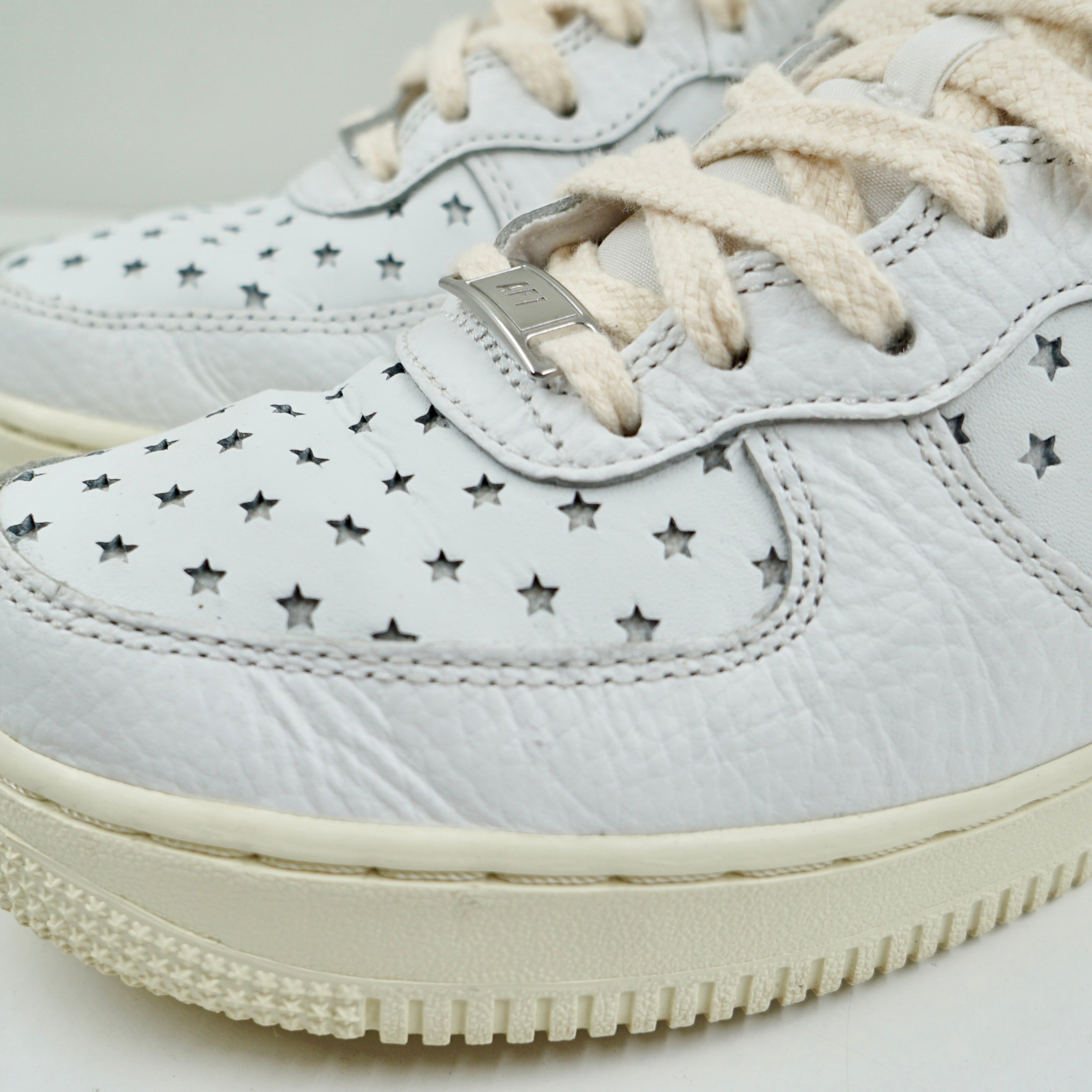 Nike Air Force 1 Mid Cut Out Stars Summit White (W)