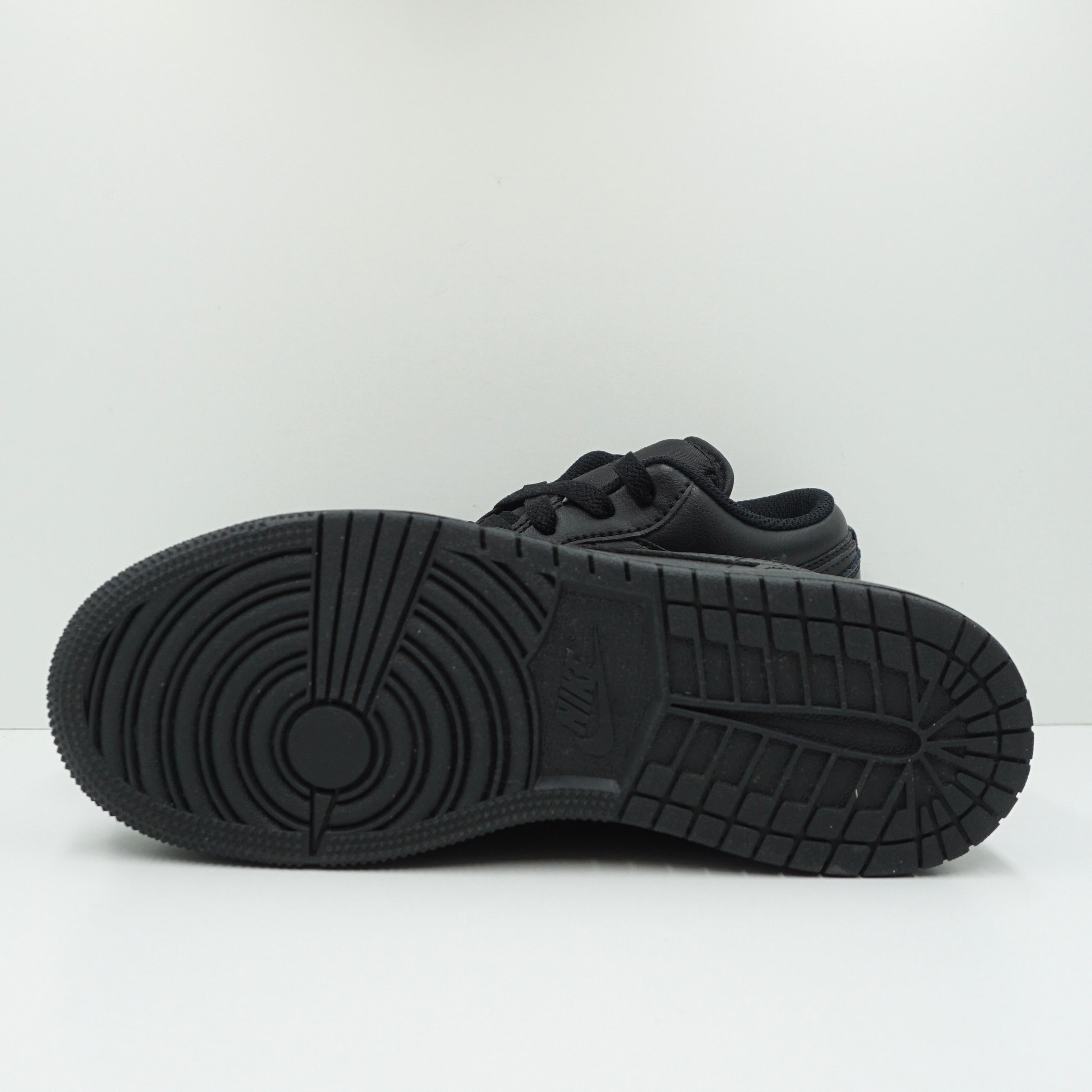 Jordan 1 Low Triple Black (2022) (GS)