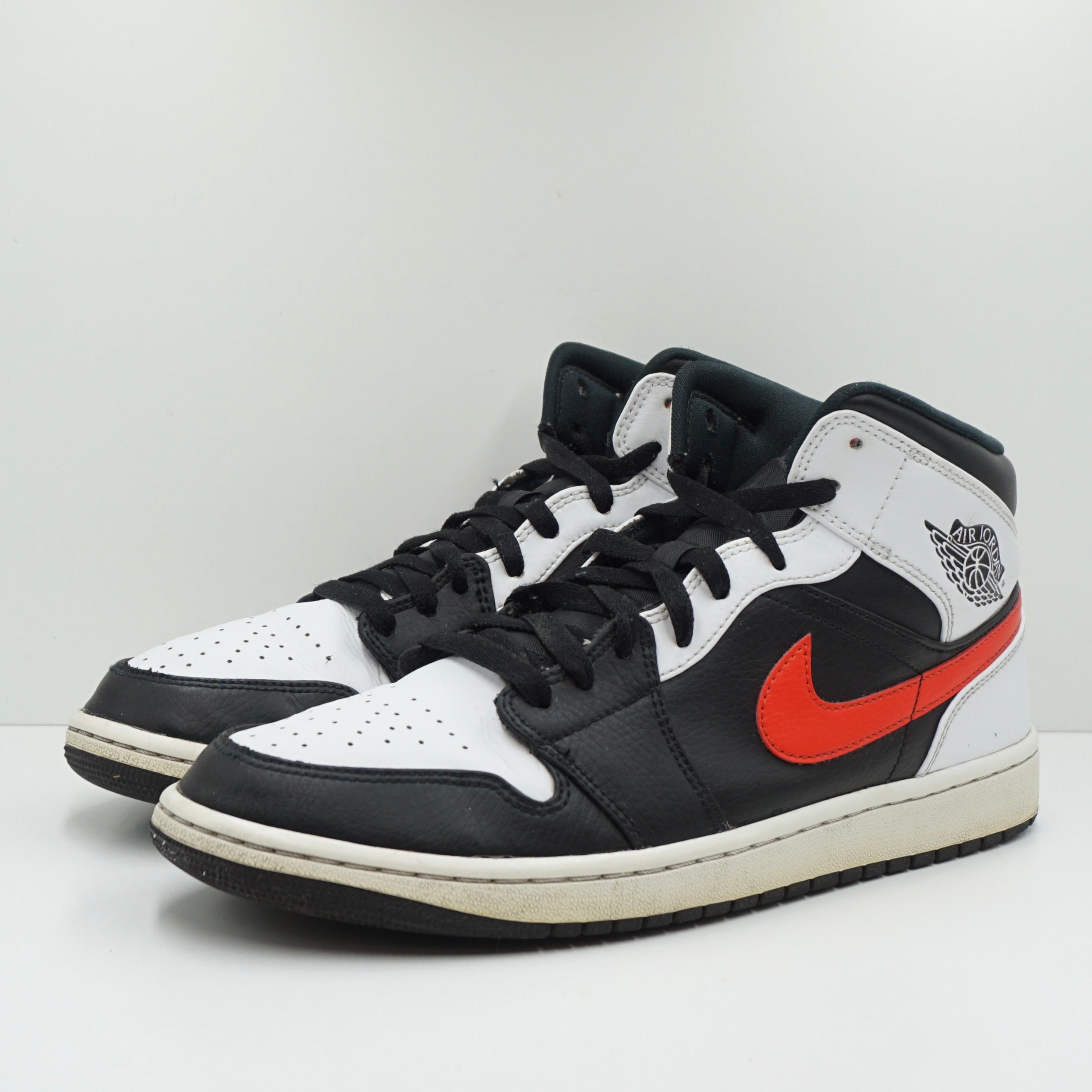 Jordan 1 Mid Chile Red