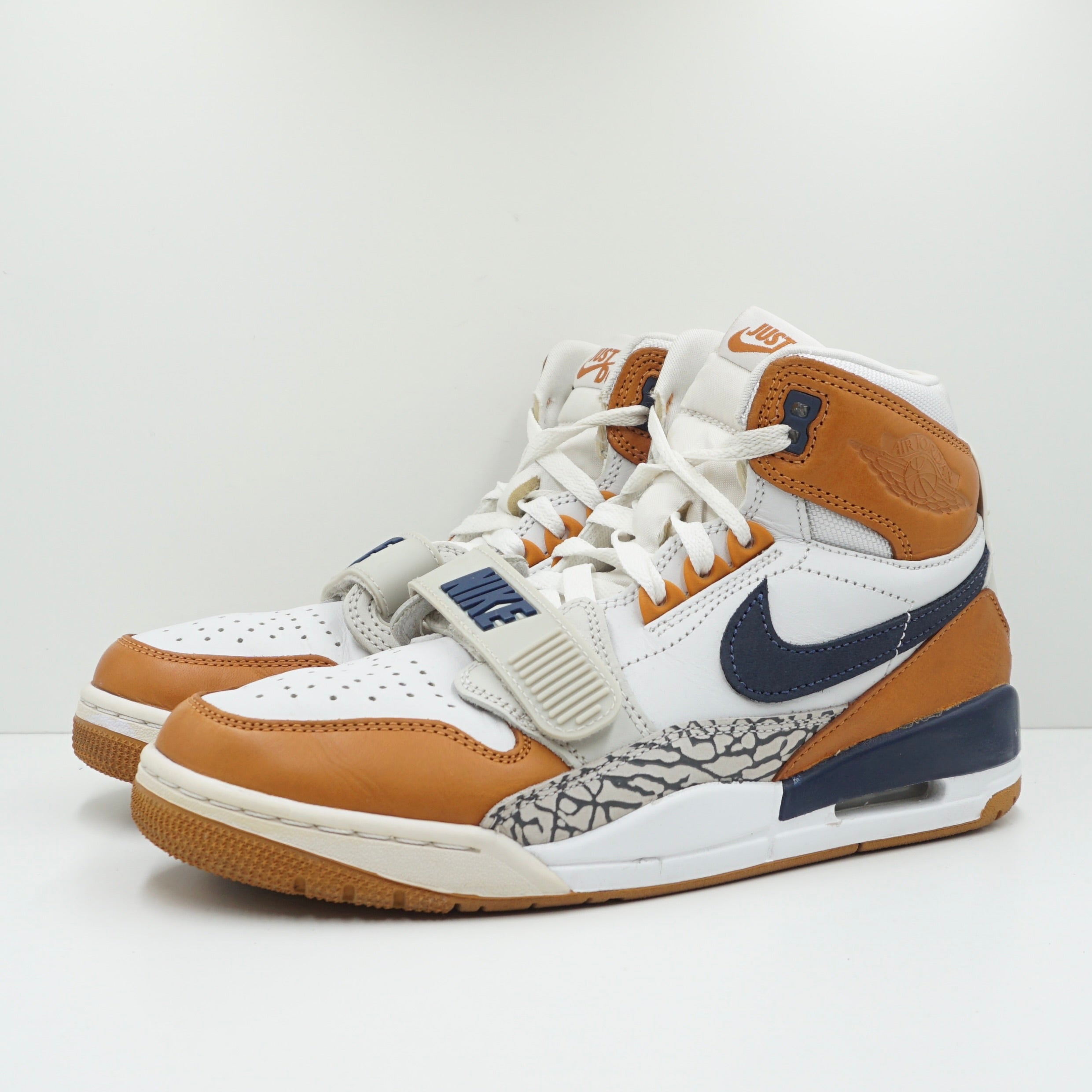 Jordan Legacy 312 Trainer 3 Medicine Ball