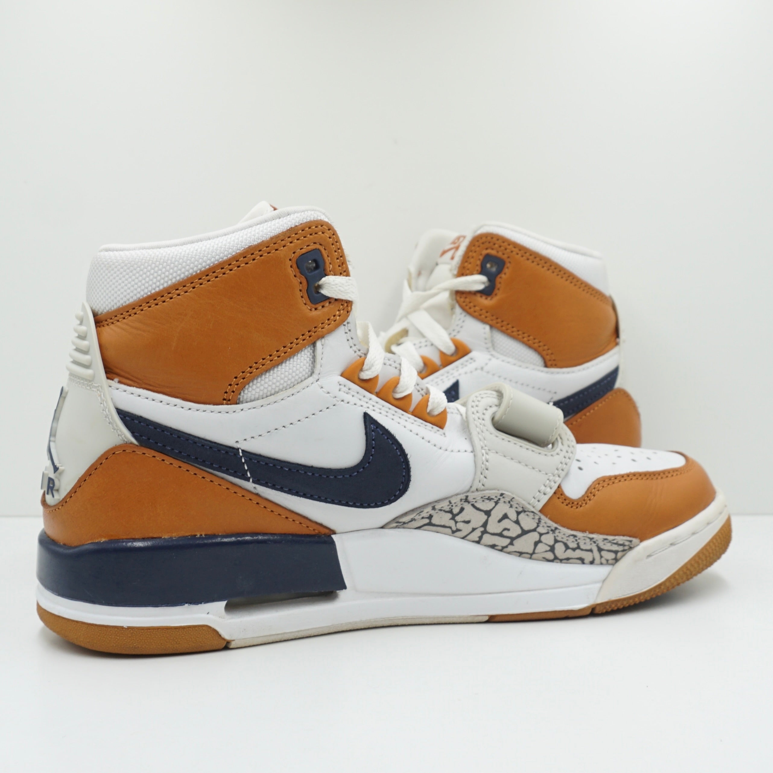 Jordan Legacy 312 Trainer 3 Medicine Ball