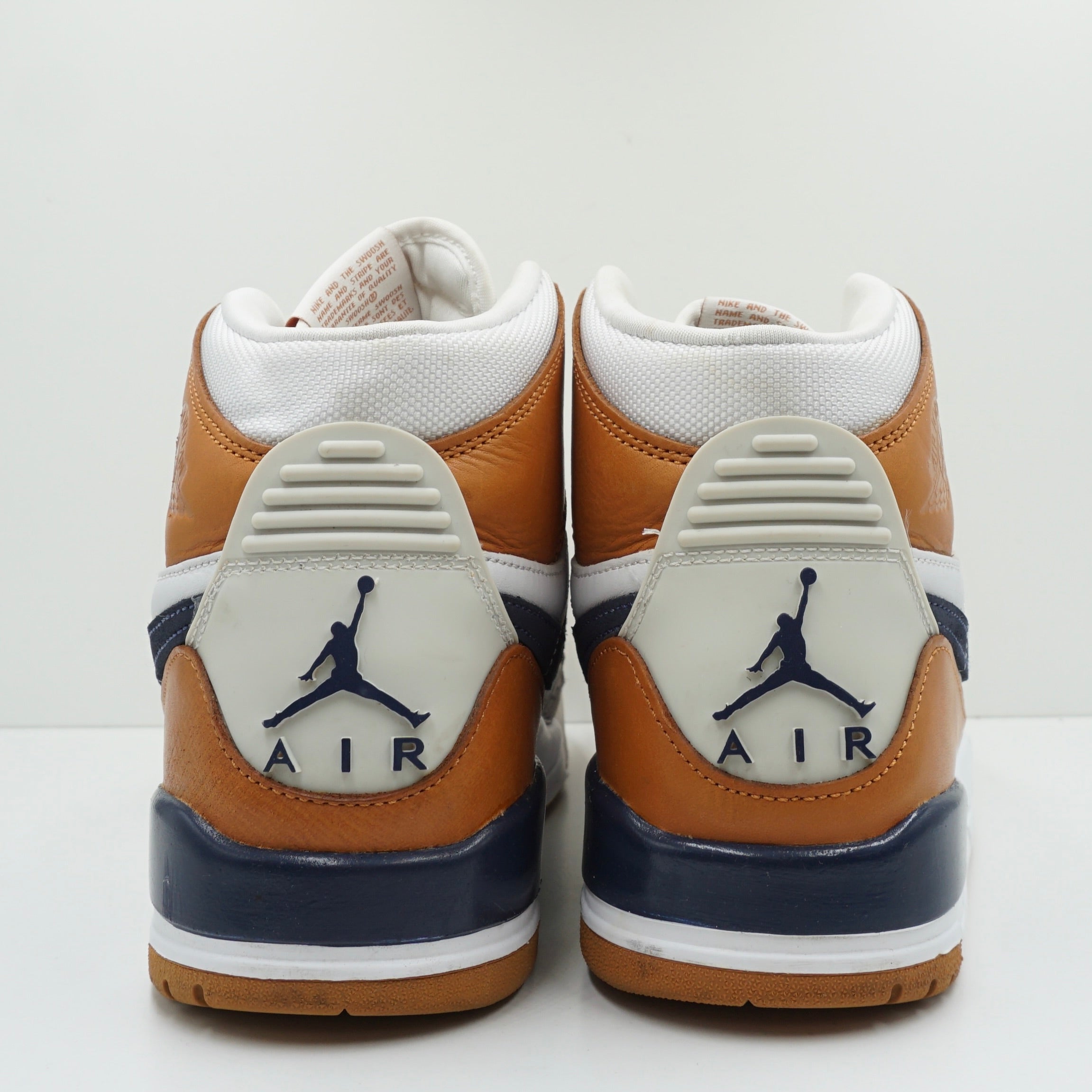 Jordan Legacy 312 Trainer 3 Medicine Ball