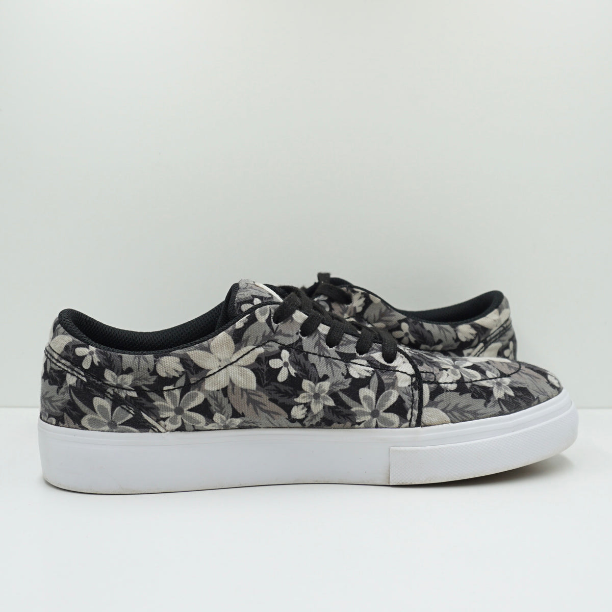 Nike SB Satire Canvas Flowers