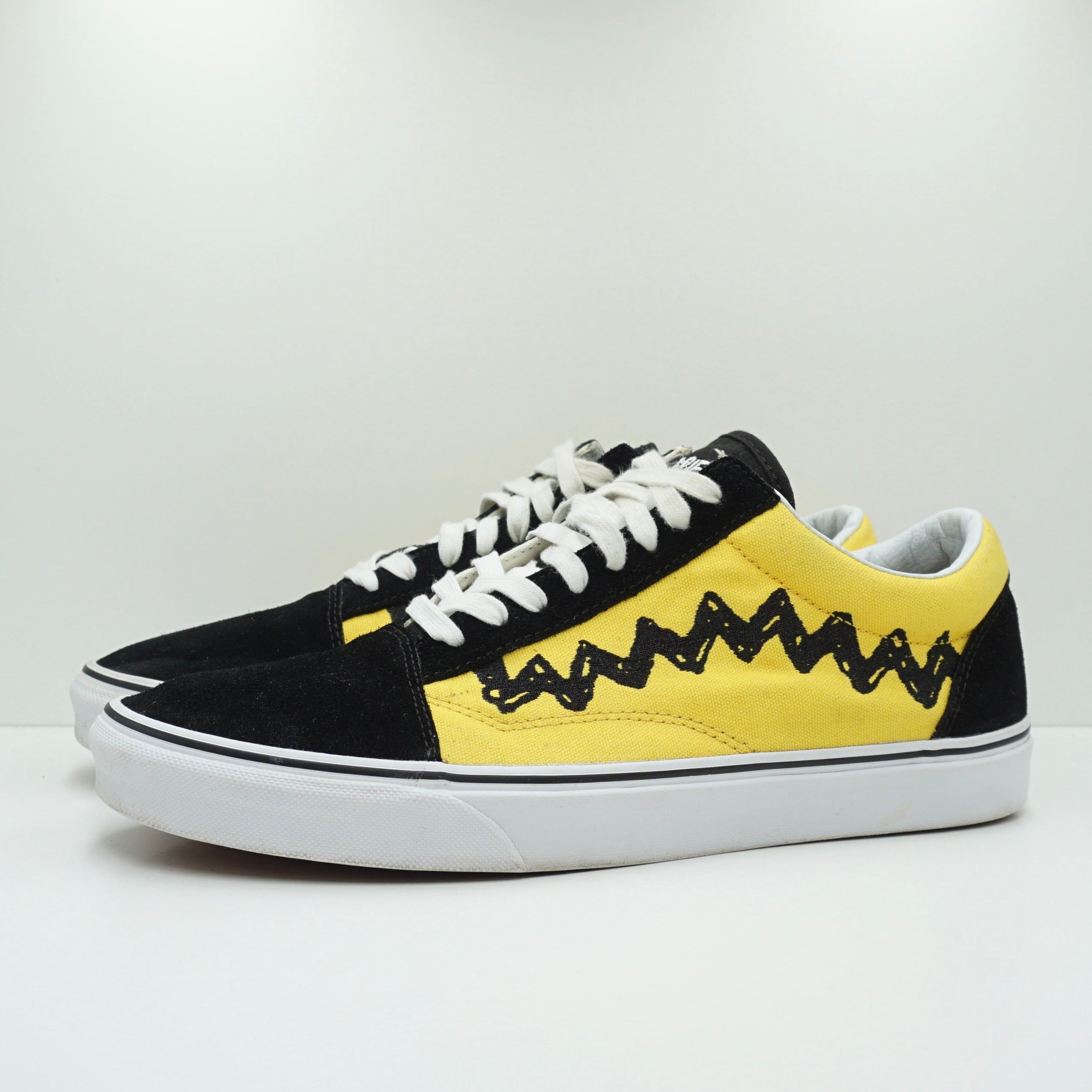 Vans Old Skool Peanuts Charlie Brown