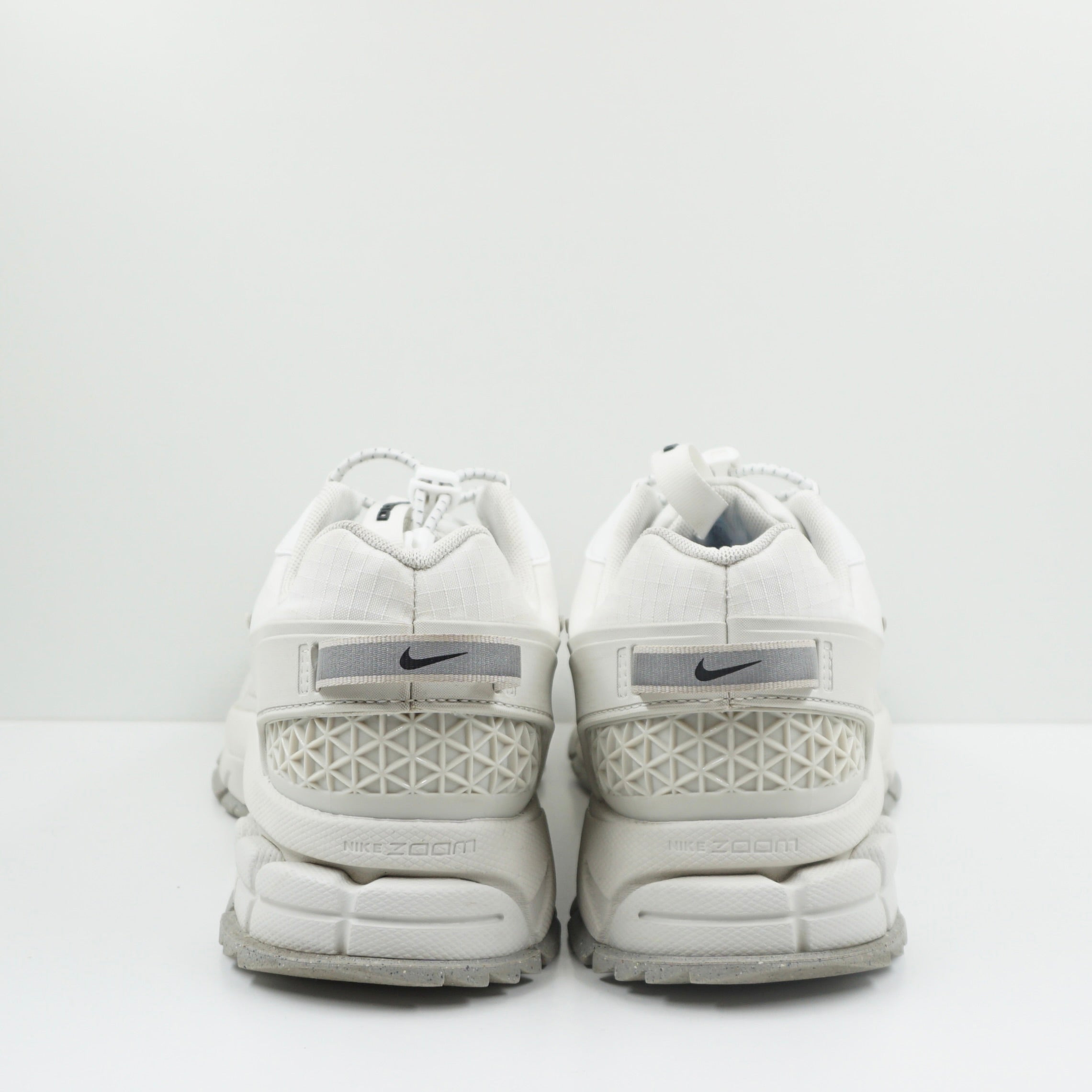 Nike Zoom Vomero Roam Summit White Light Bone Light Iron Ore