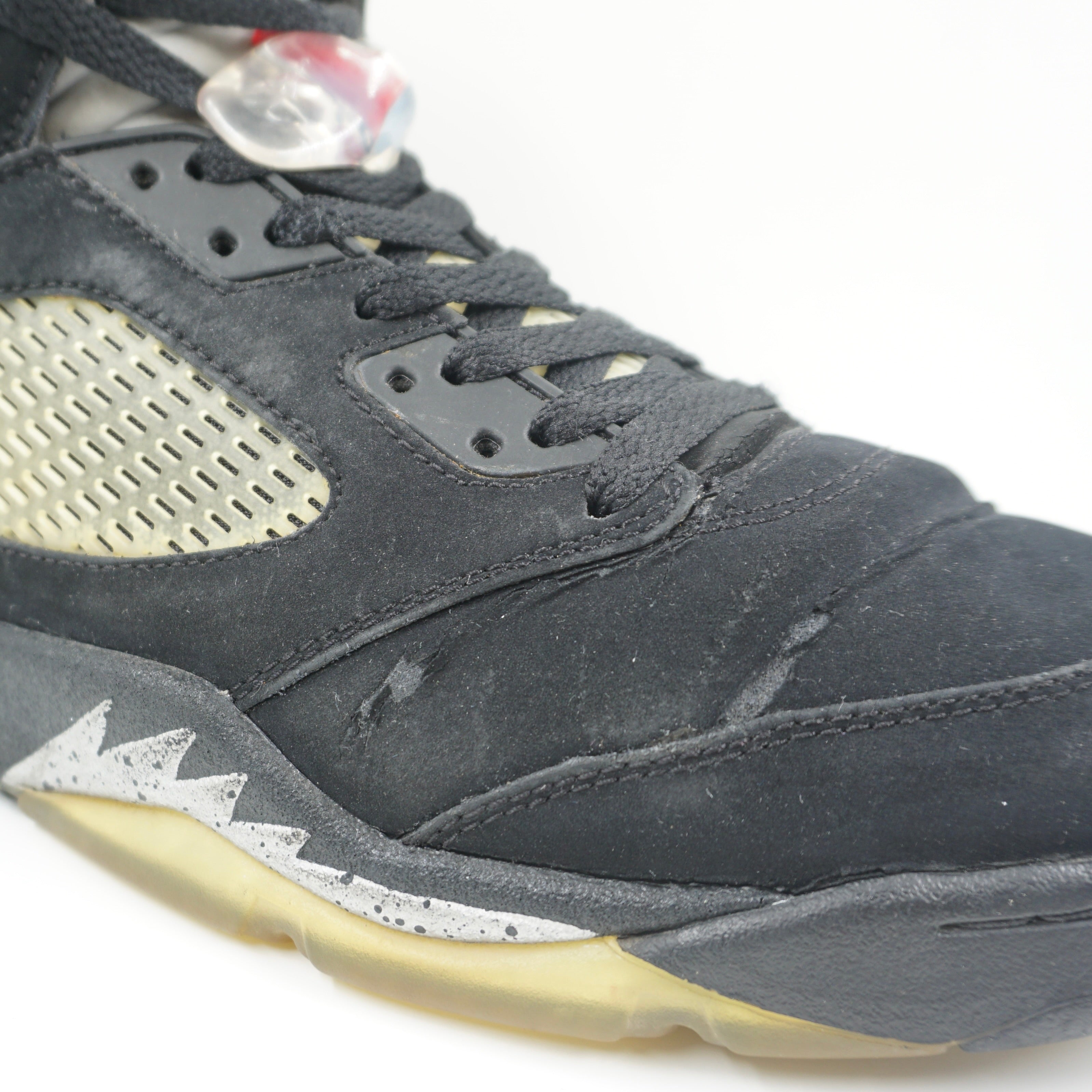 Jordan 5 Retro Black Metallic (2011)