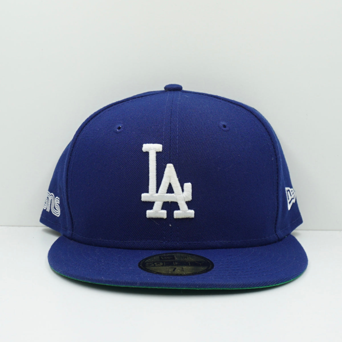 New Era Los Angeles Blue White Sneakersnstuff Fitted Cap