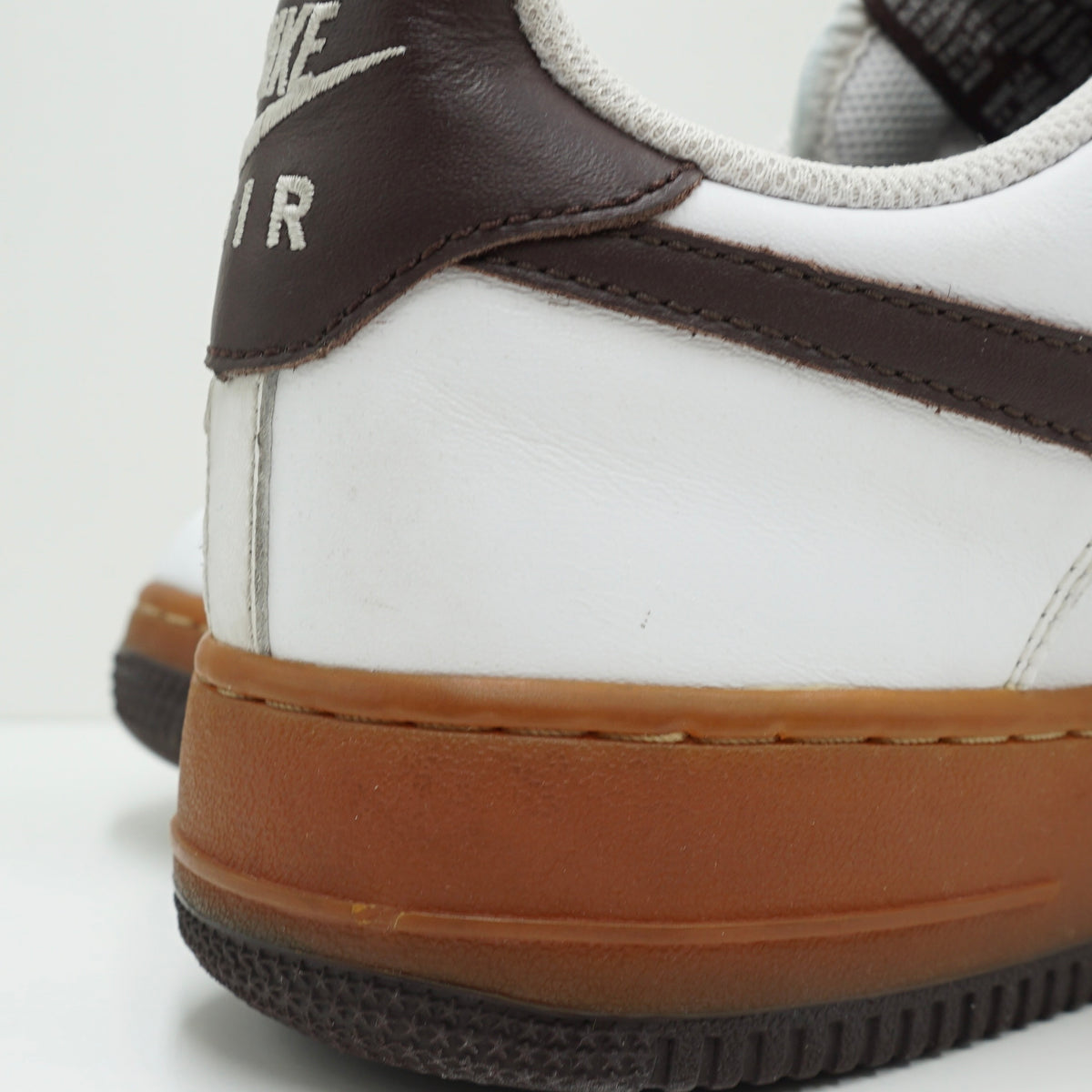 Nike Air Force 1 Low White Boulder Gum